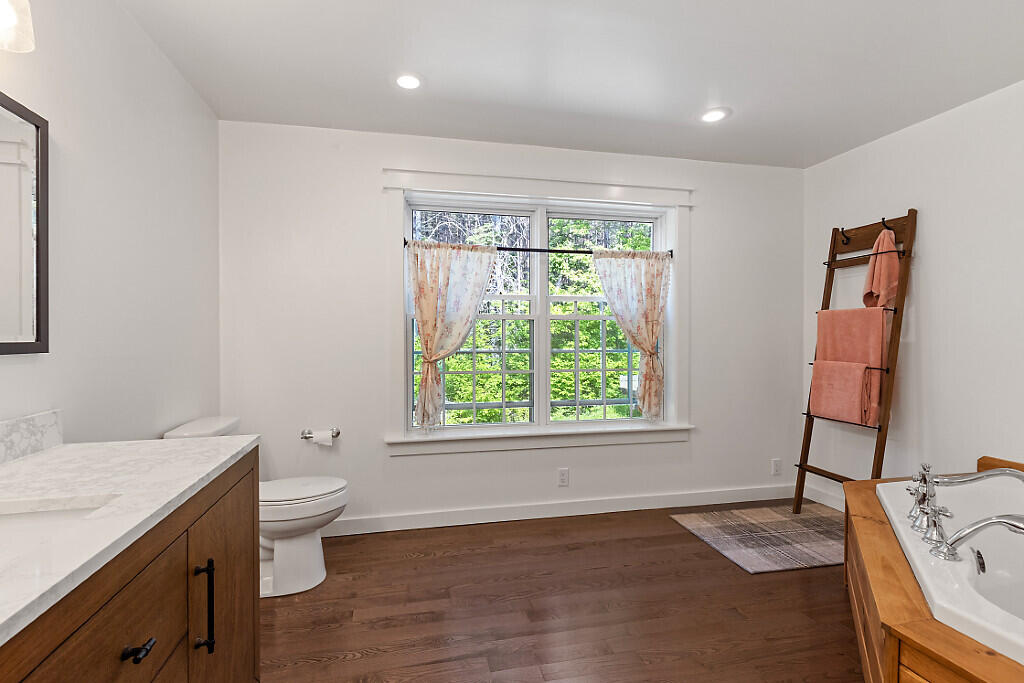 property viewer photo 52