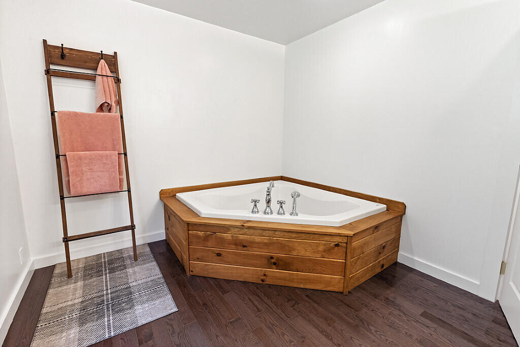 property viewer photo 53
