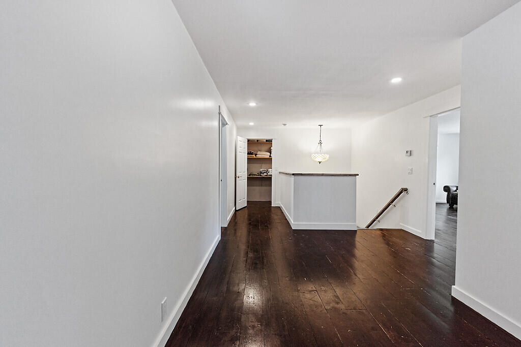 property viewer photo 57