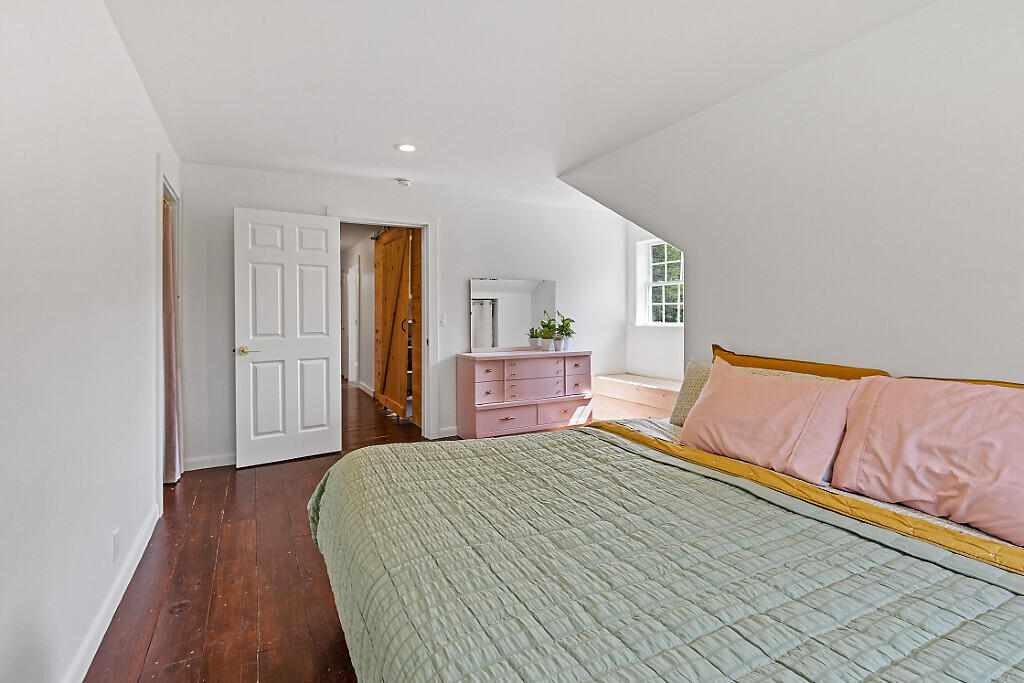 property viewer photo 64