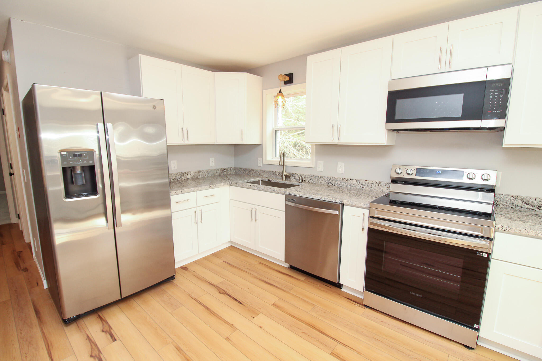 property viewer photo 7