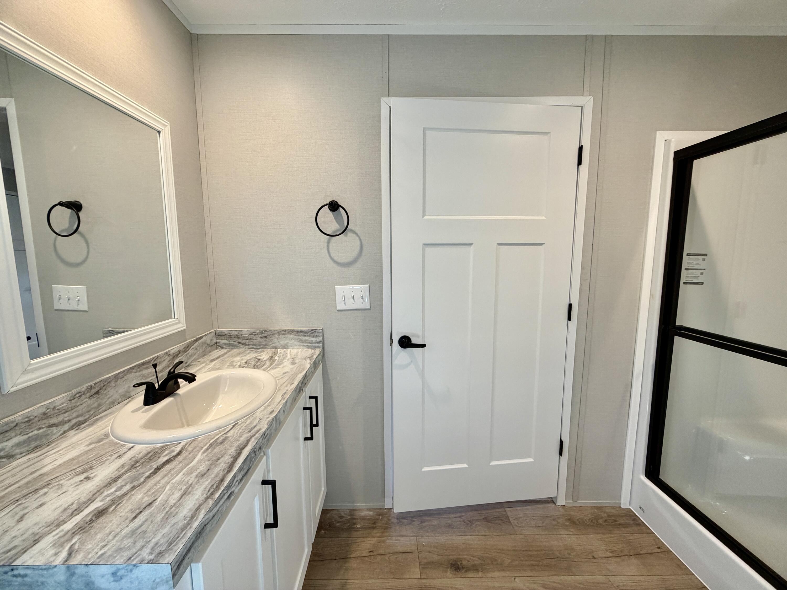 property viewer photo 11
