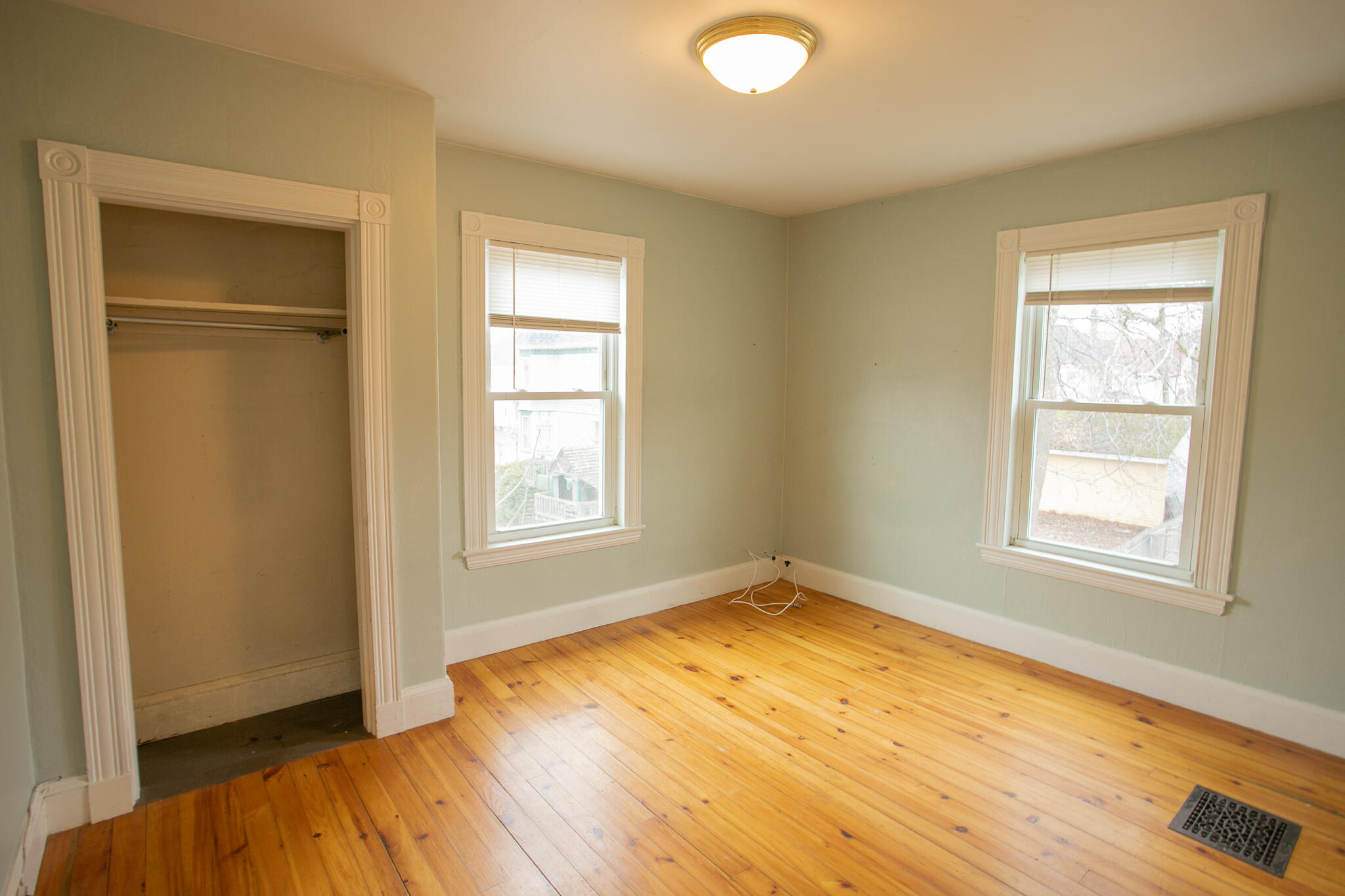 property viewer photo 44