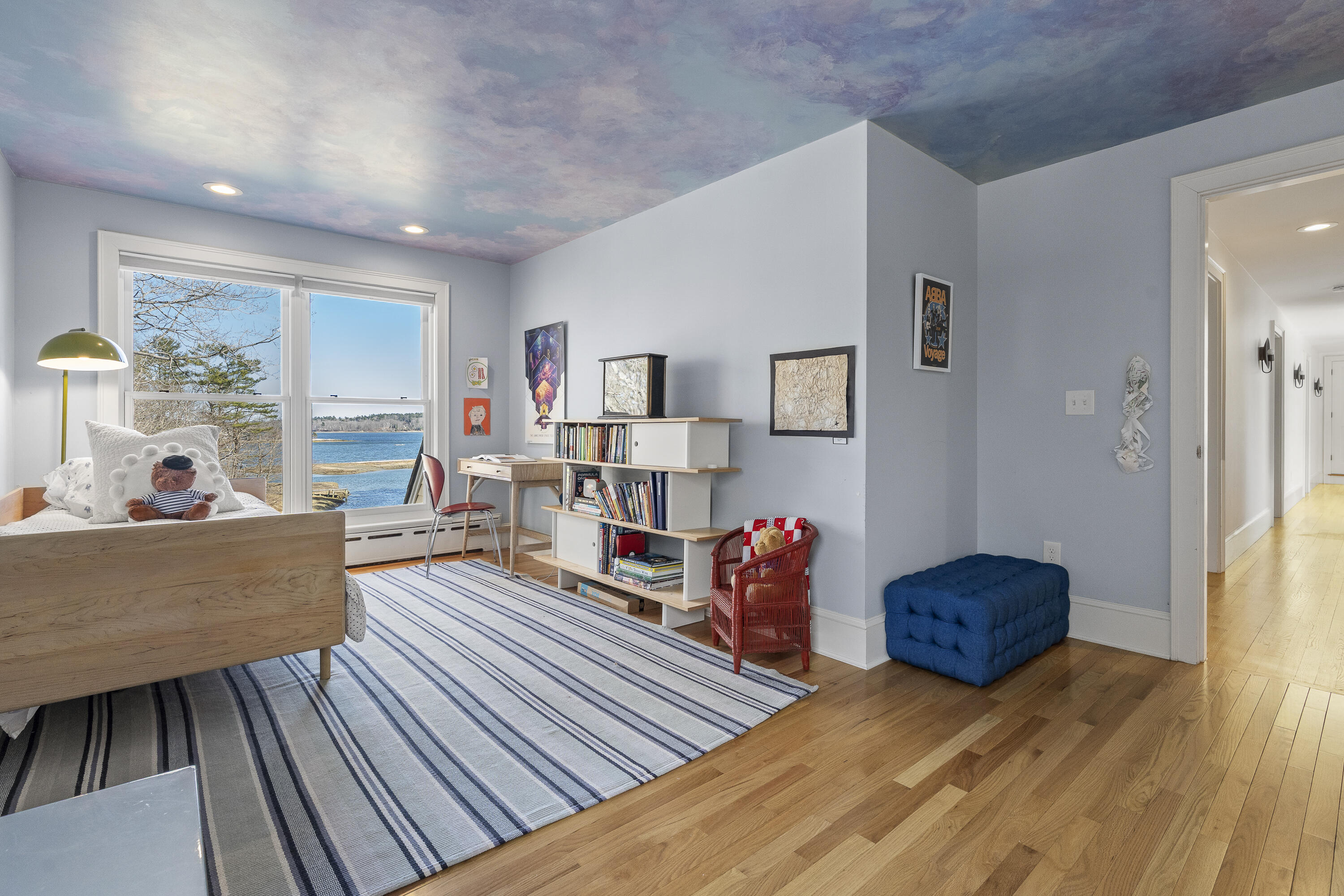main property photo 34