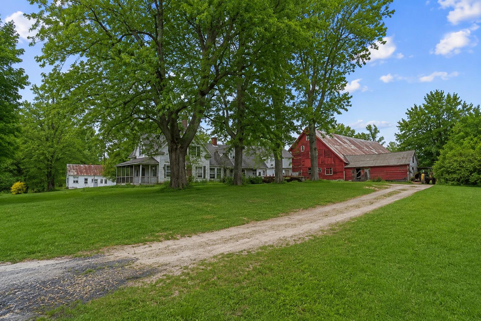 main property photo 20
