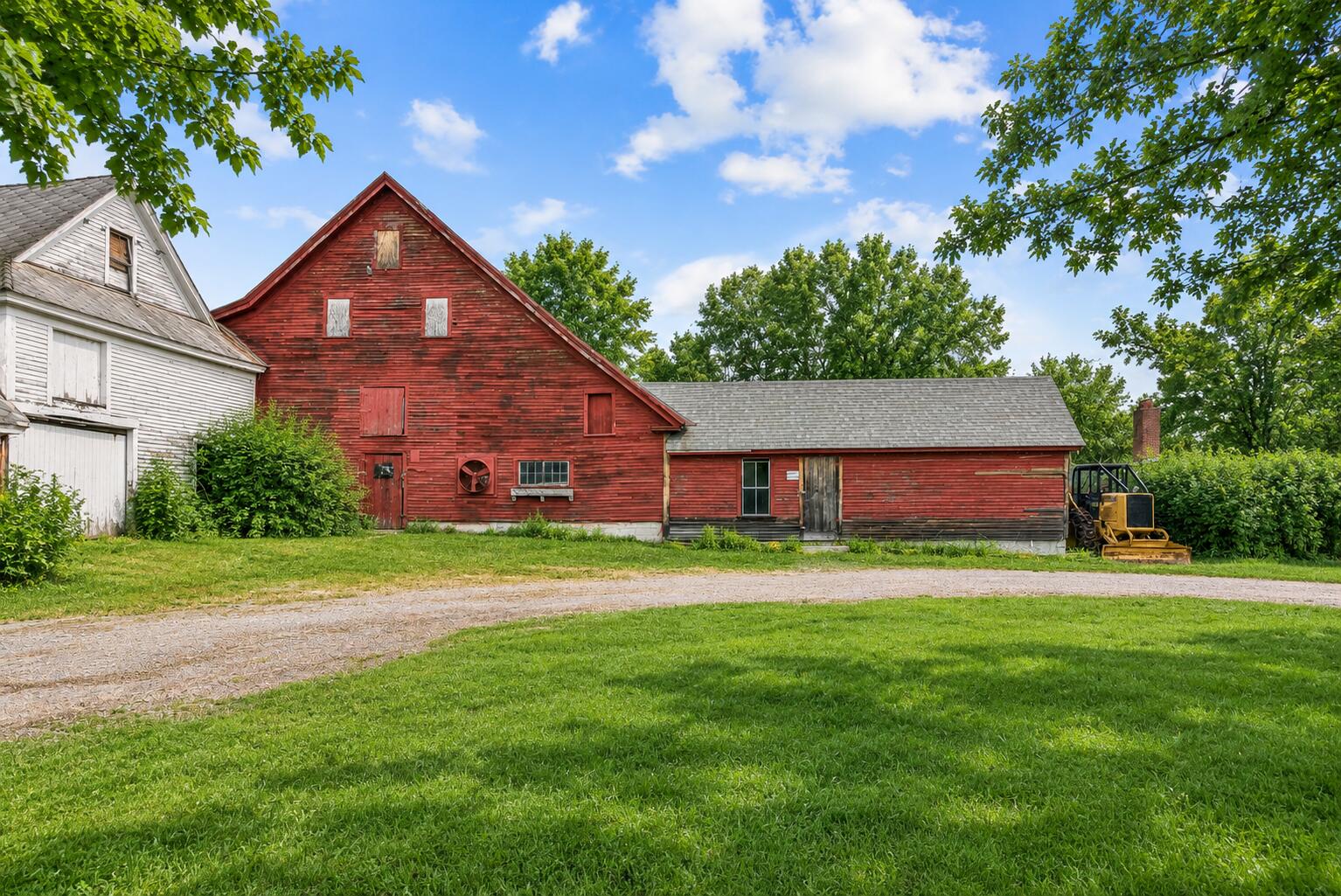 main property photo 22