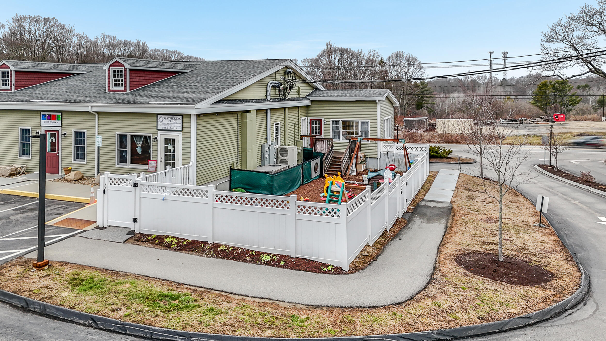 main property photo 33
