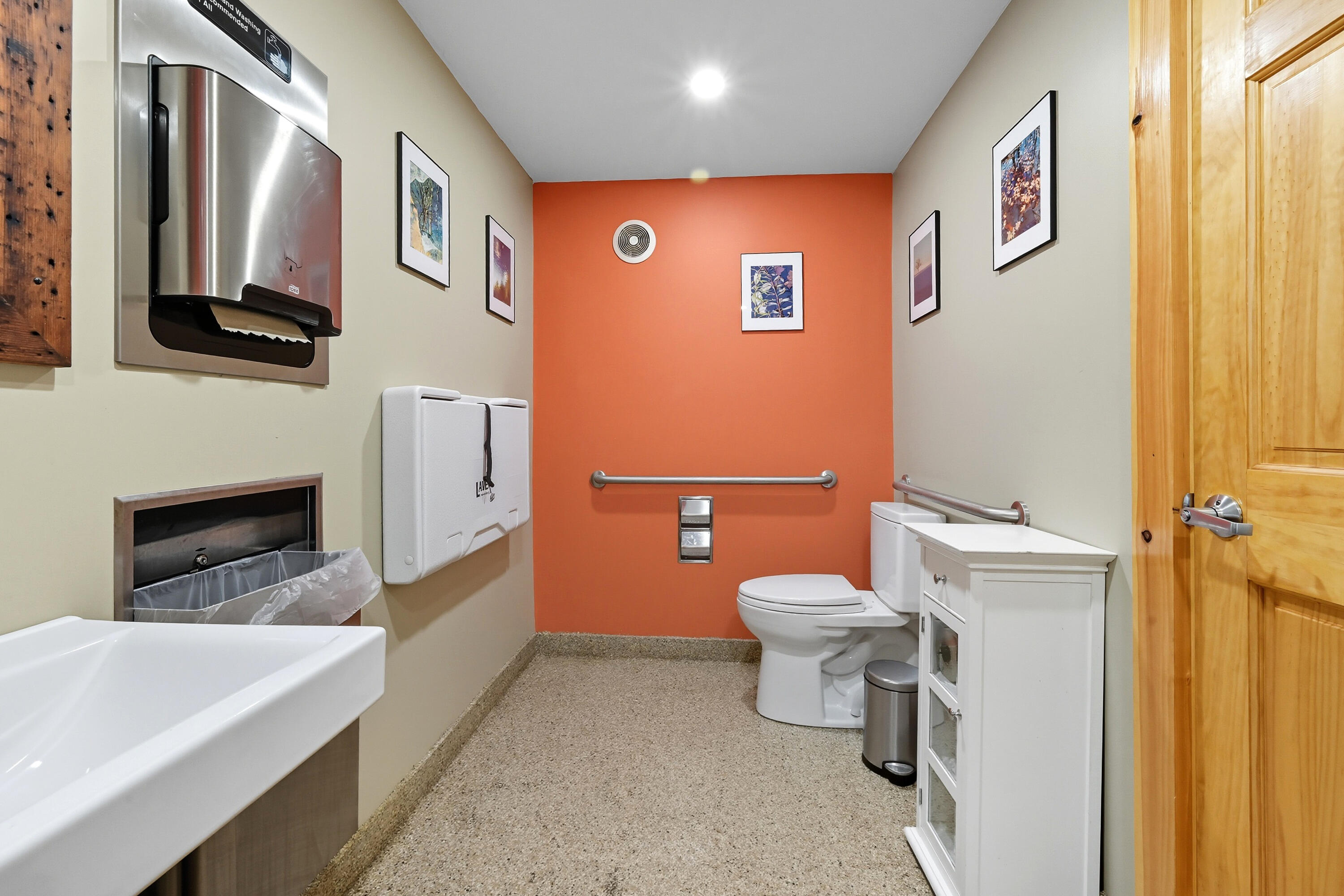 main property photo 44
