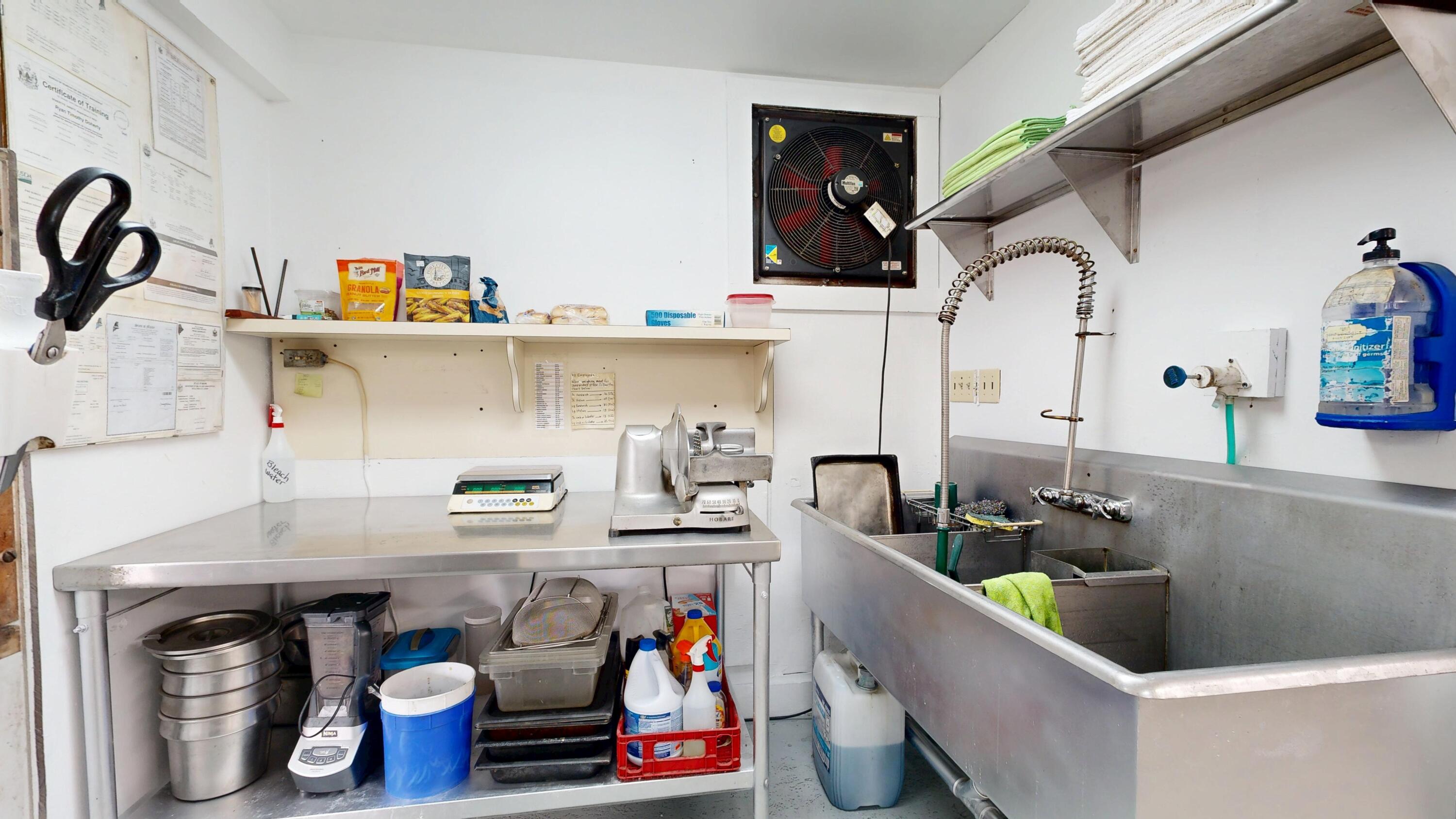main property photo 22
