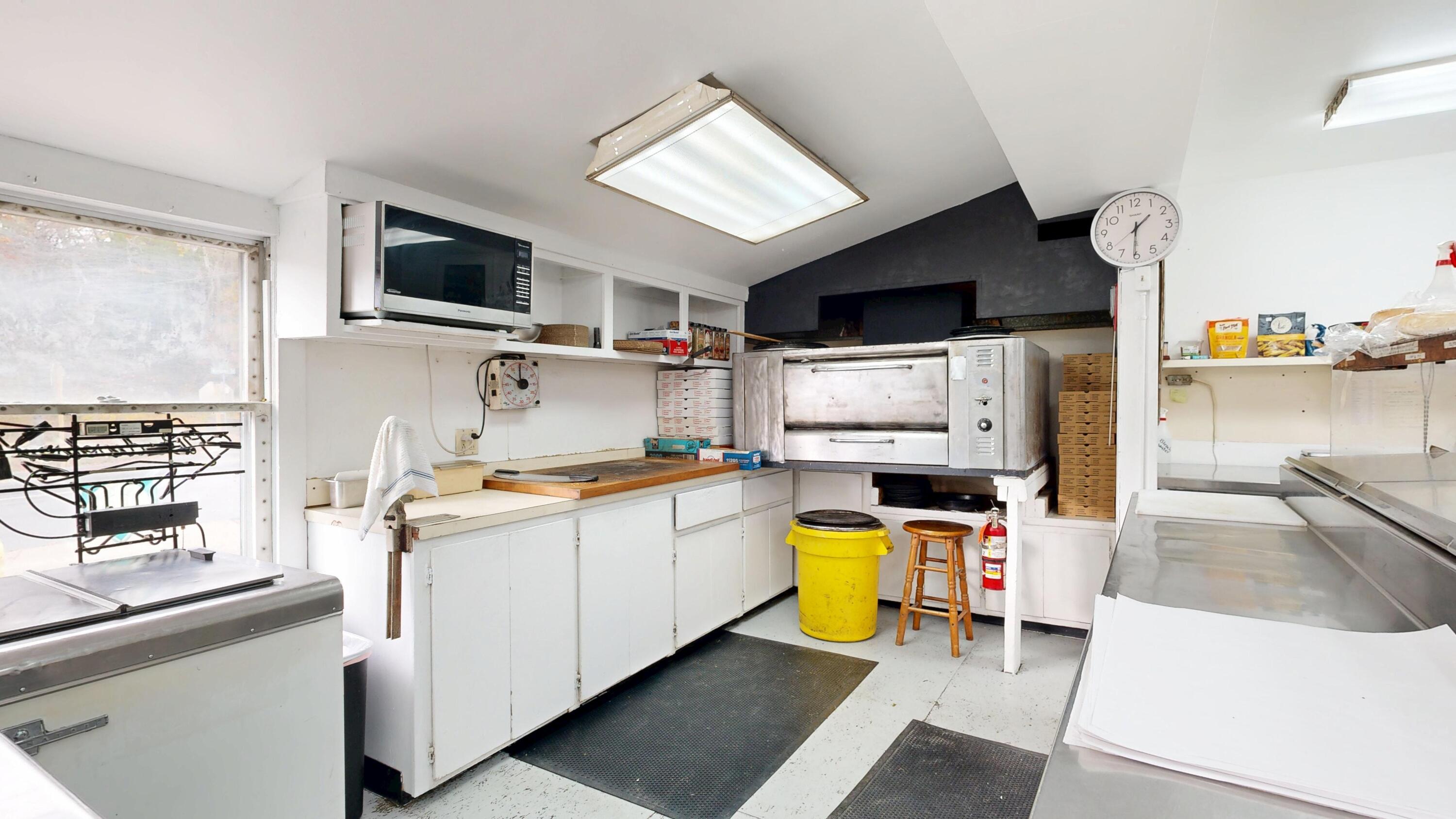 main property photo 24