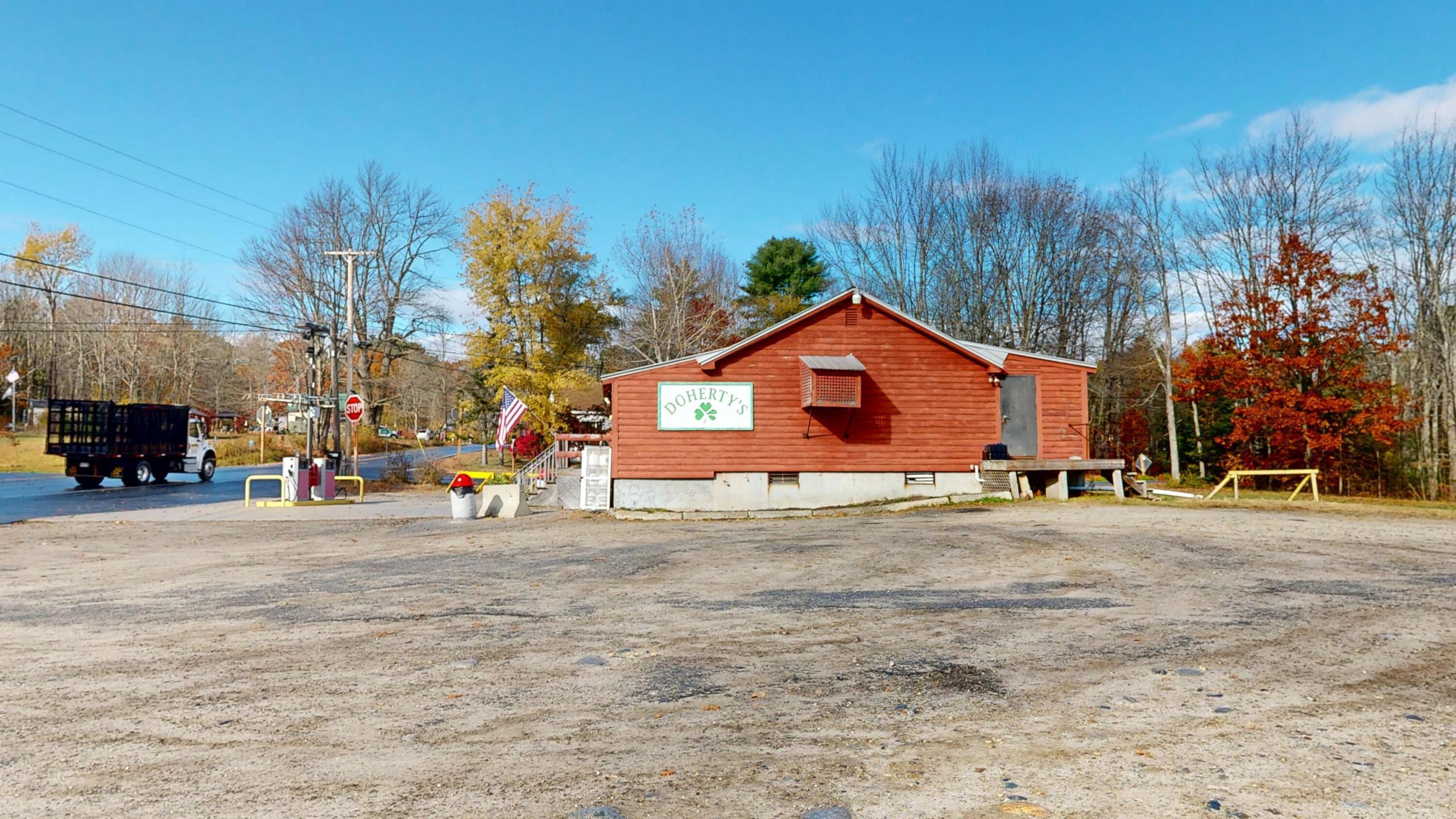 main property photo 40