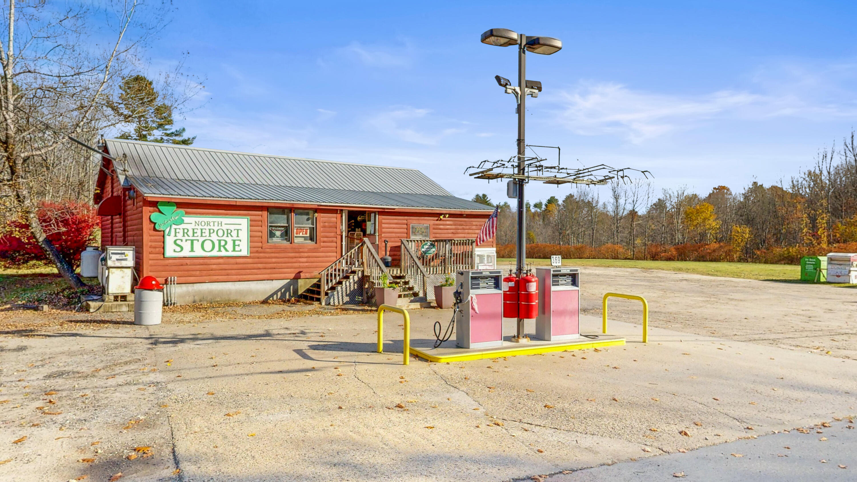 main property photo 43