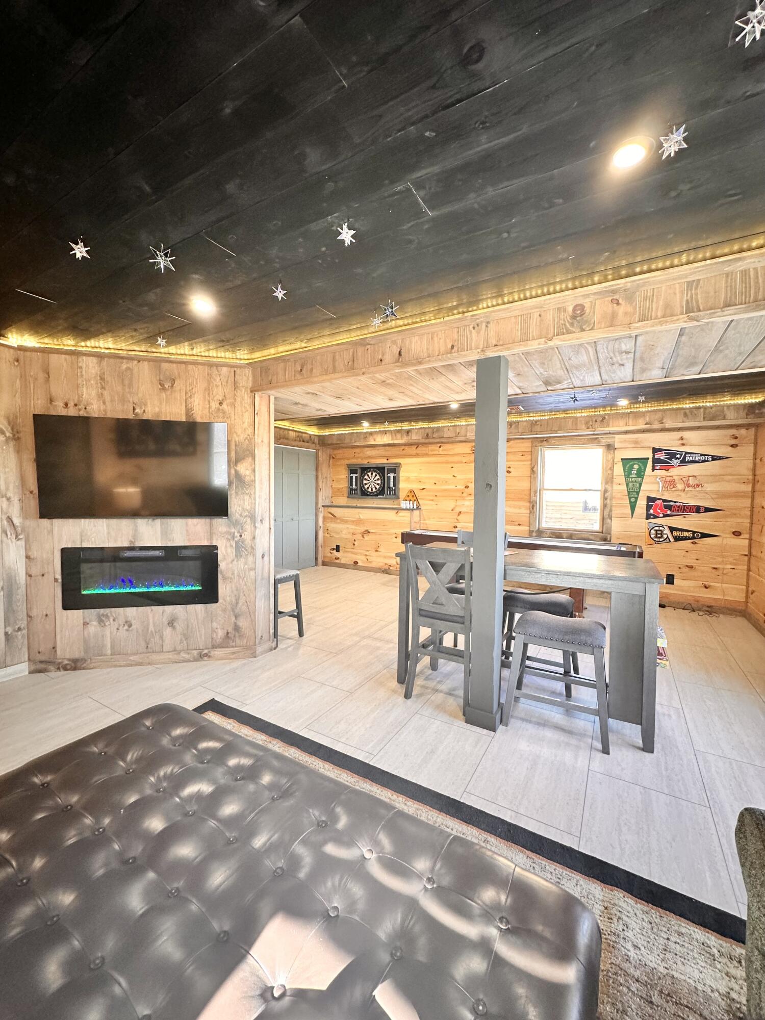 main property photo 74