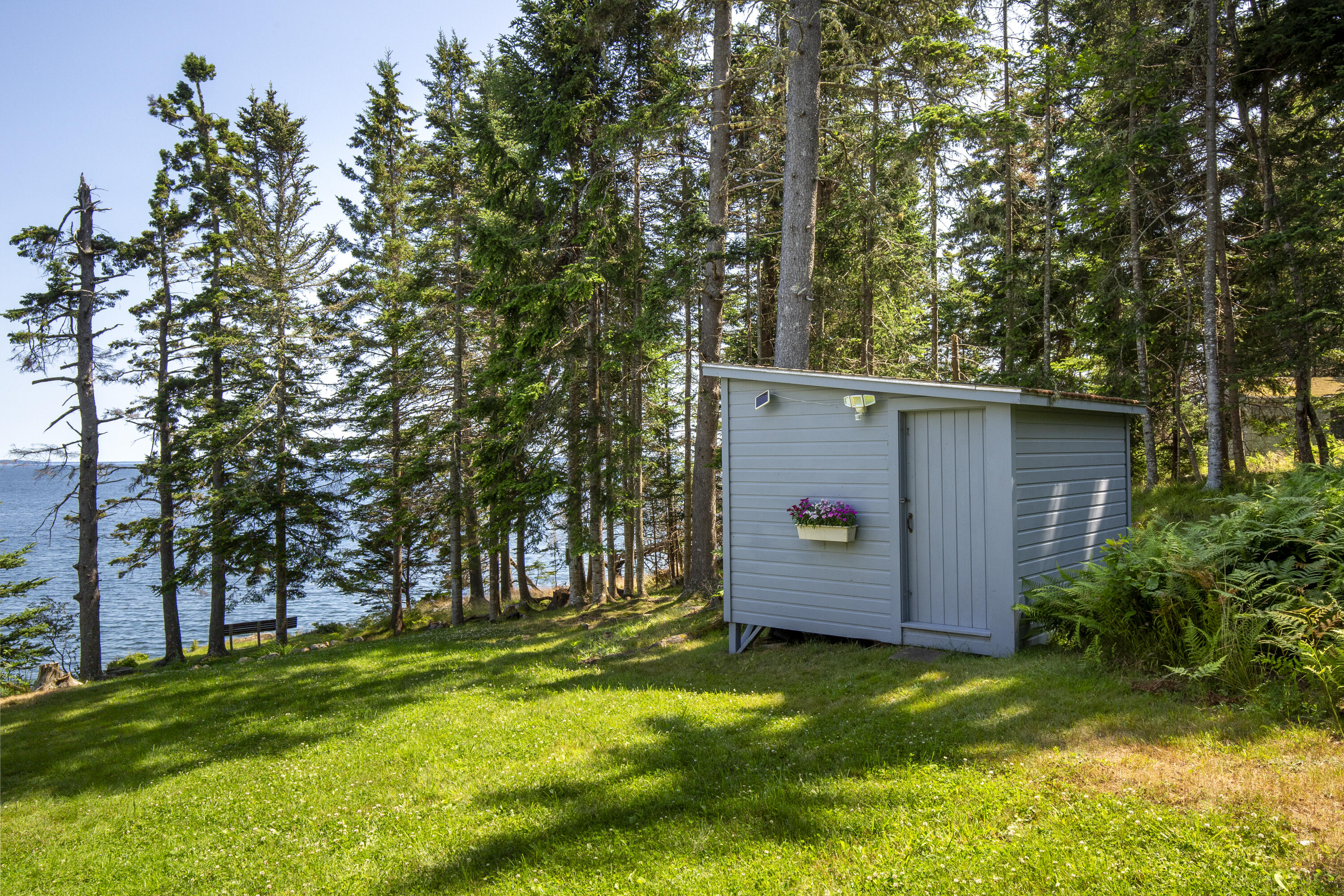 main property photo 20