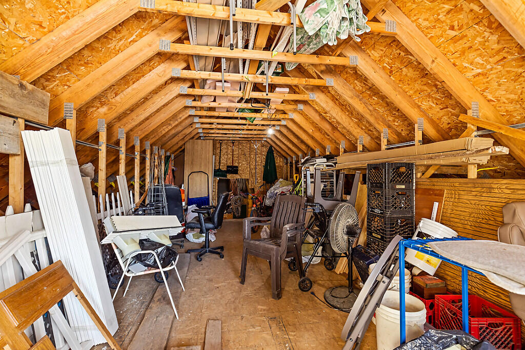 main property photo 79