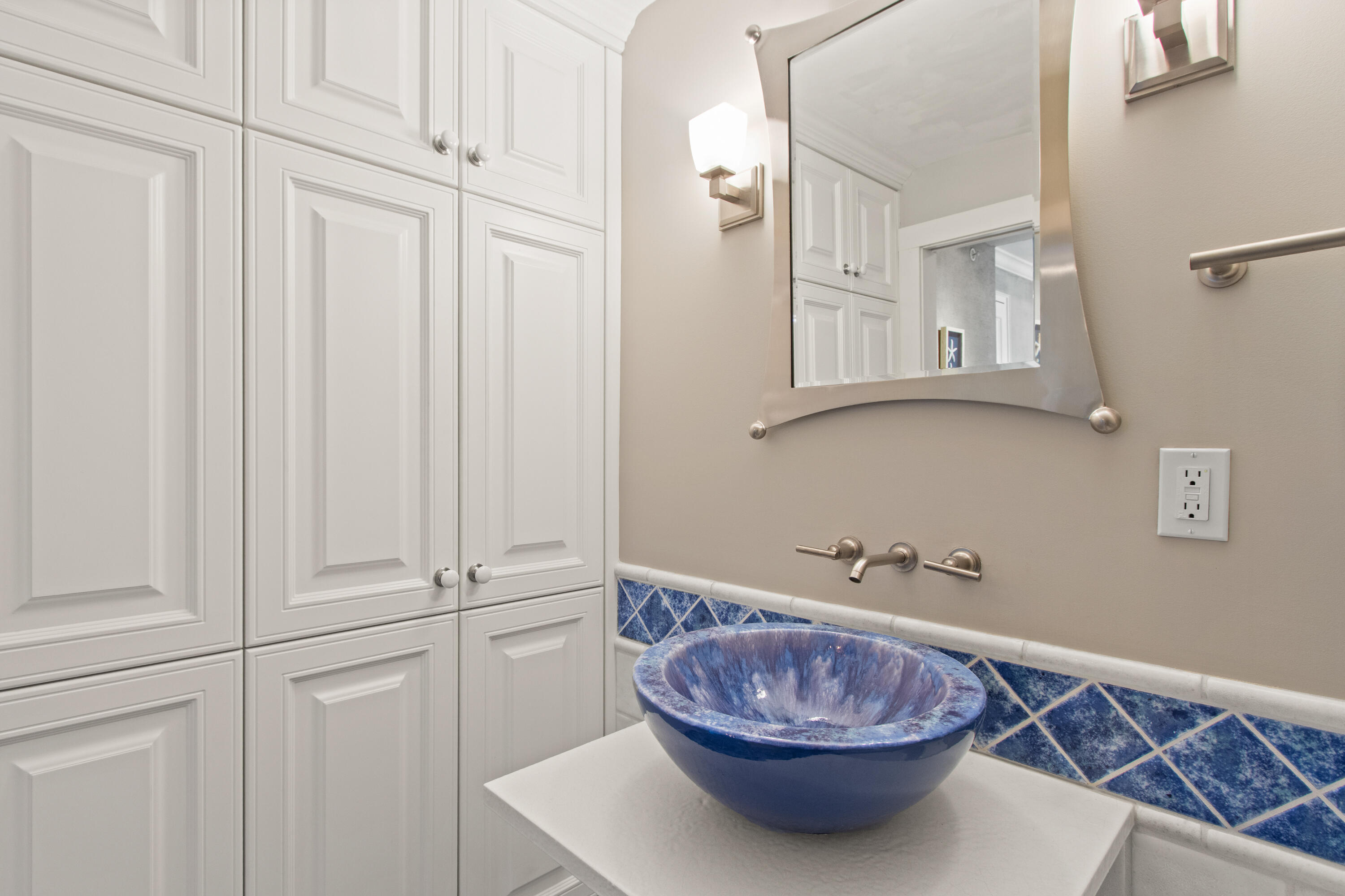 main property photo 75