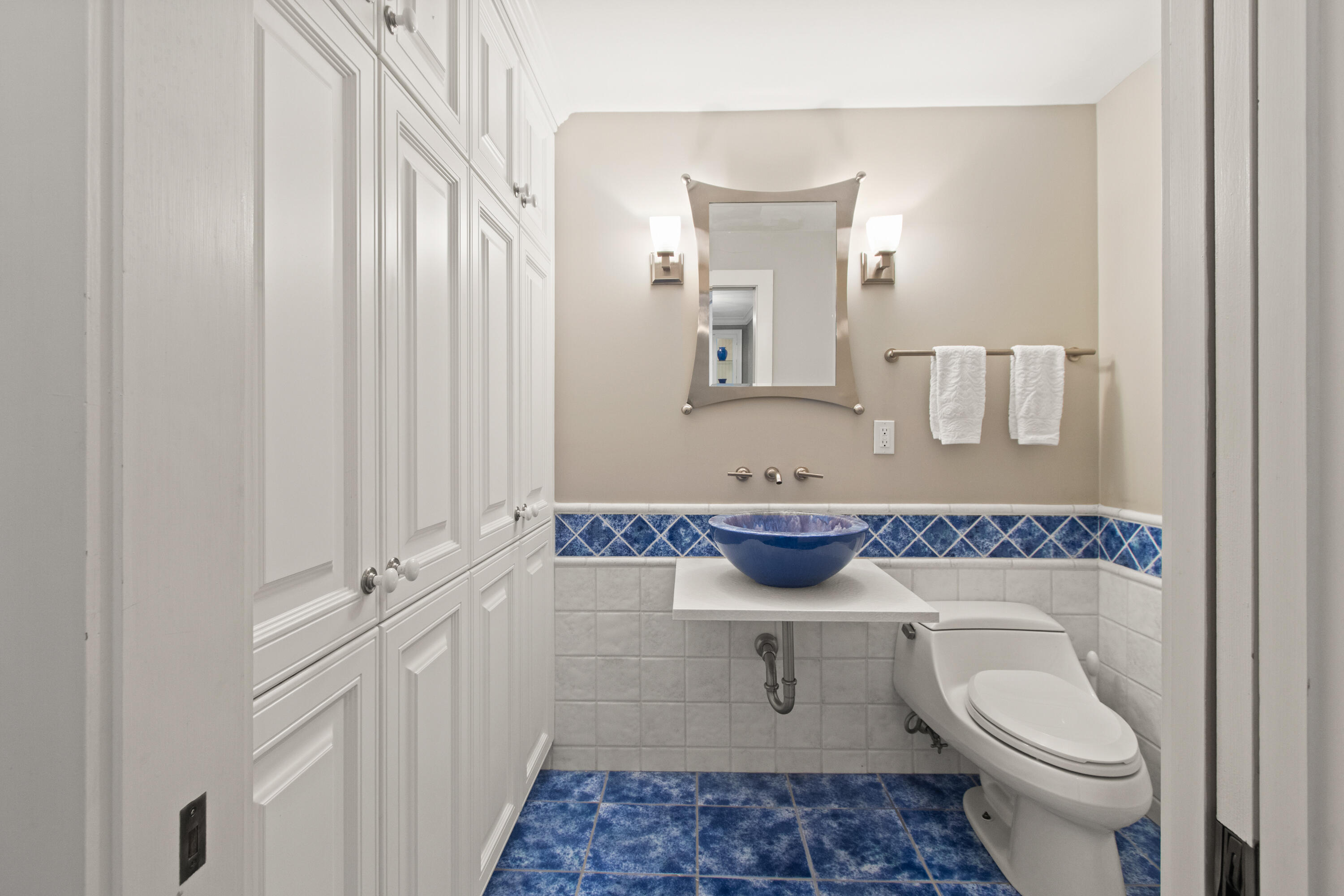 main property photo 76