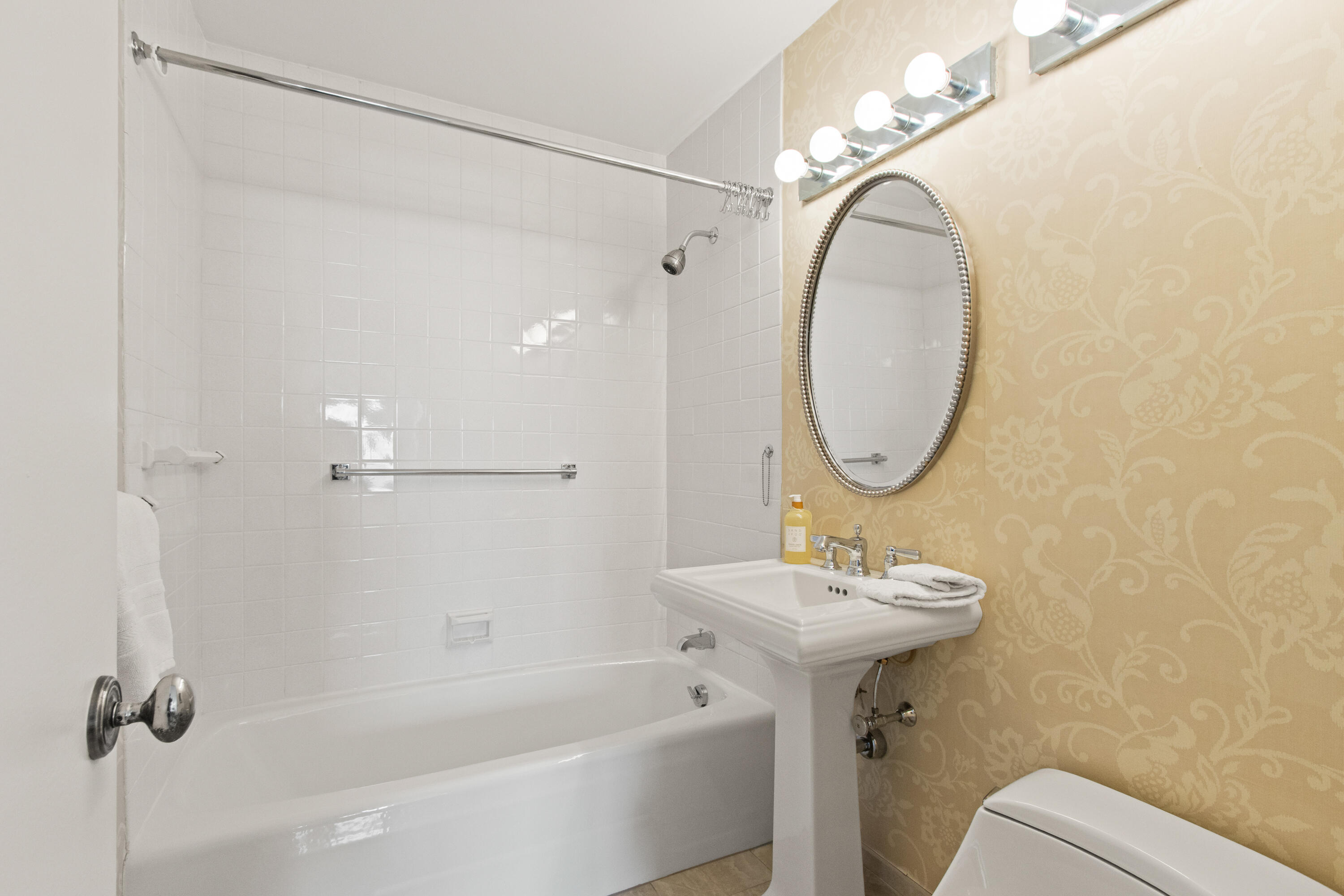 main property photo 89