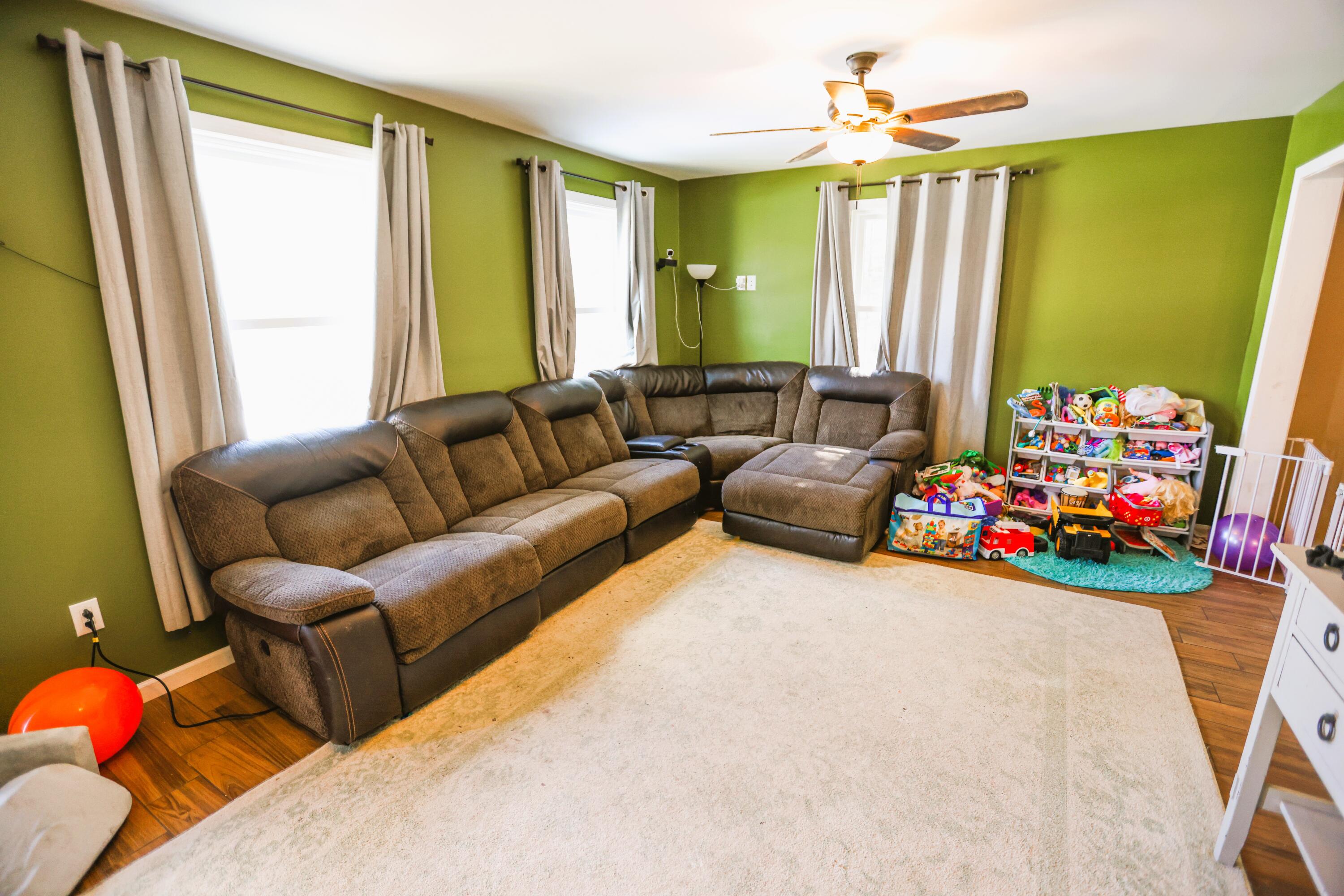 main property photo 35