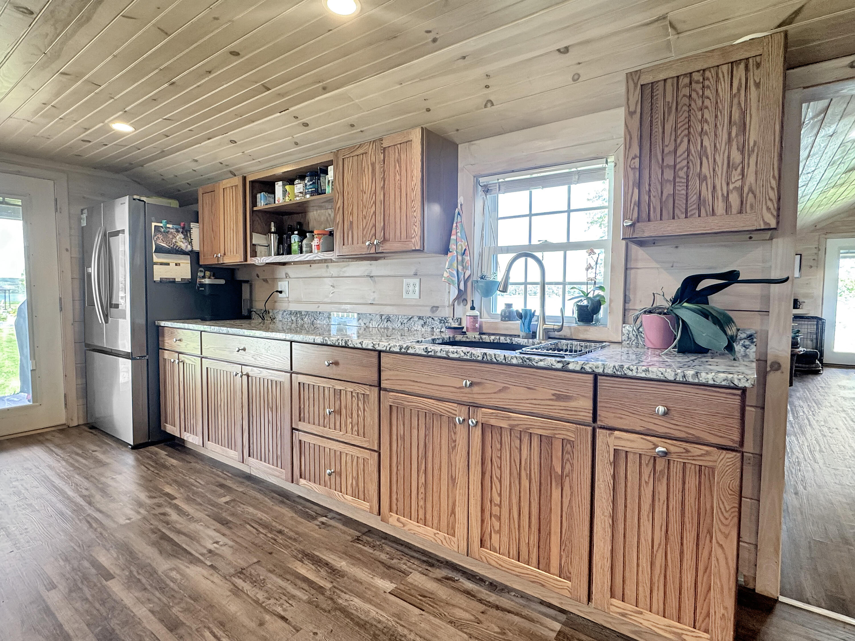 main property photo 37