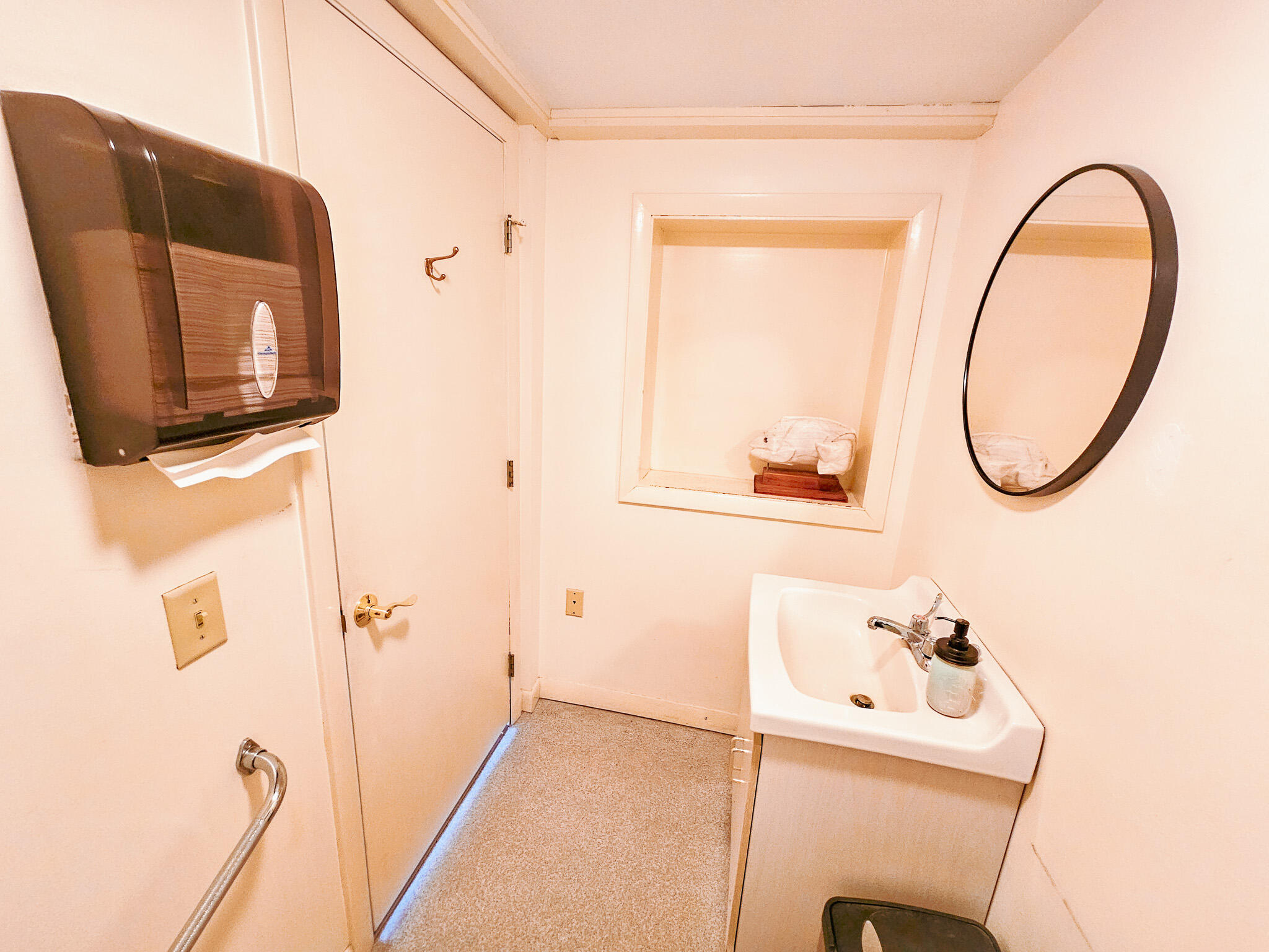 main property photo 76