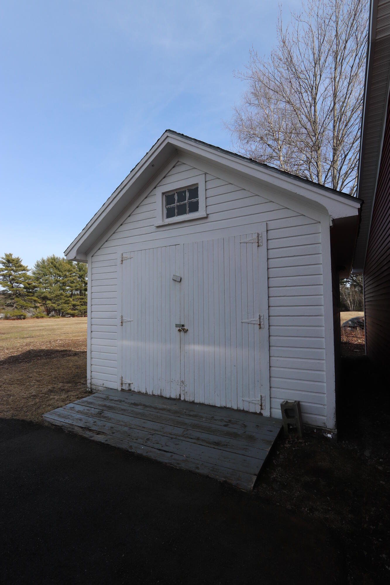 main property photo 44