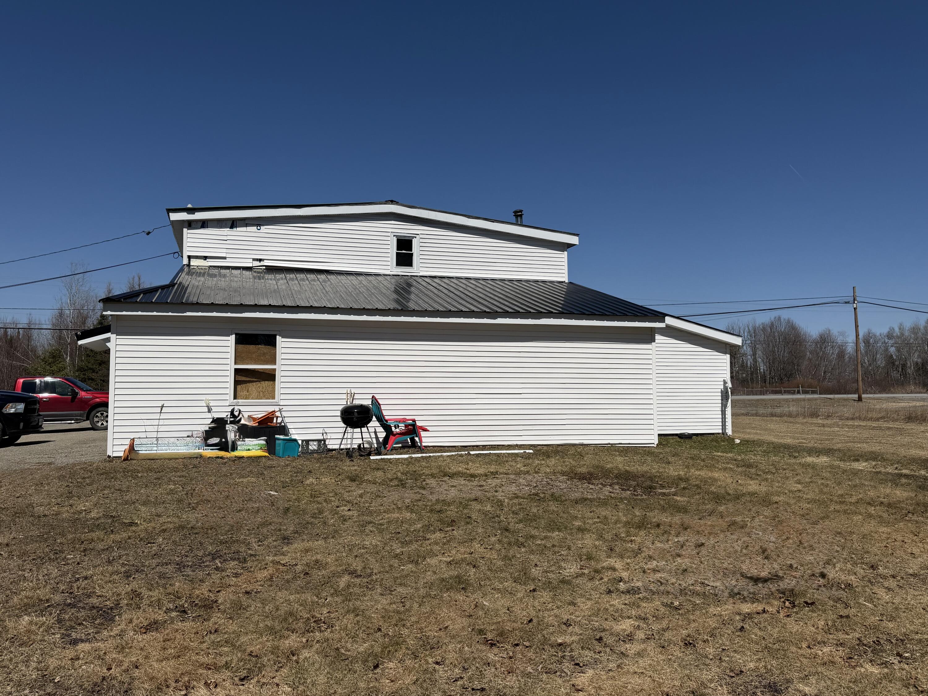 main property photo 9