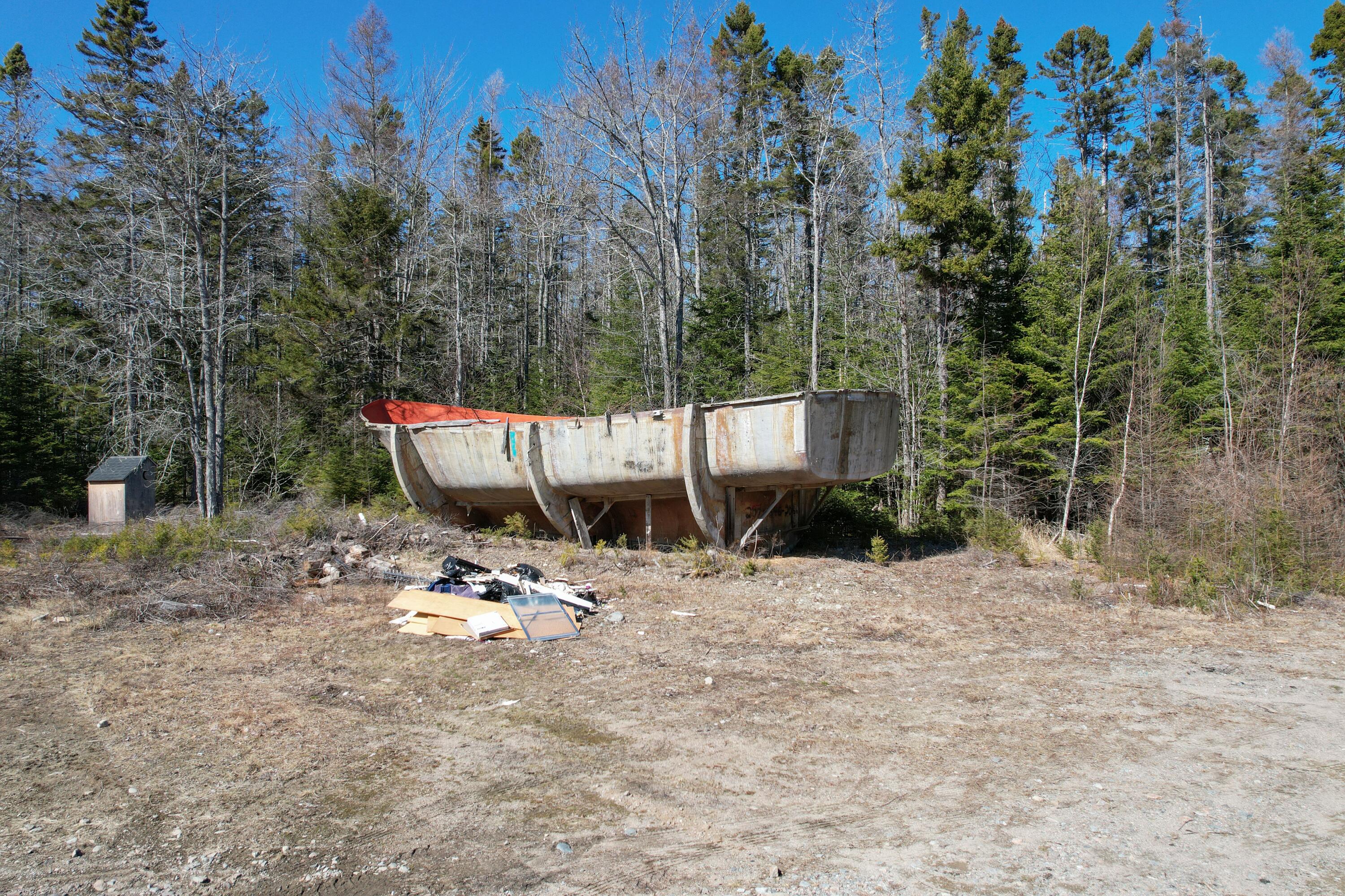 main property photo 13