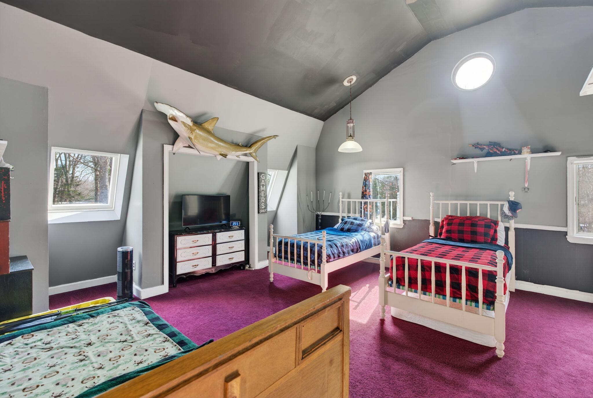 main property photo 29