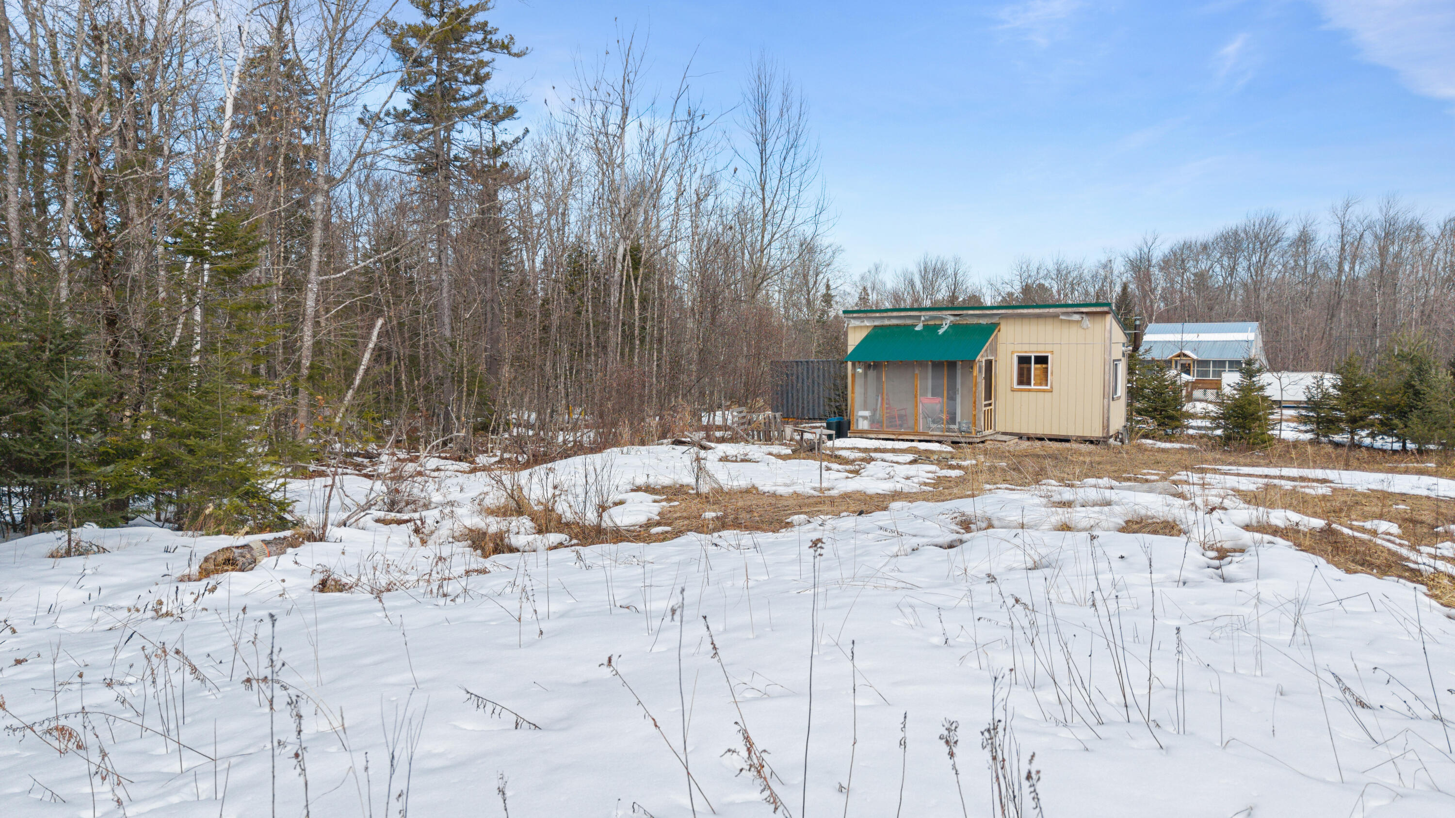main property photo 11