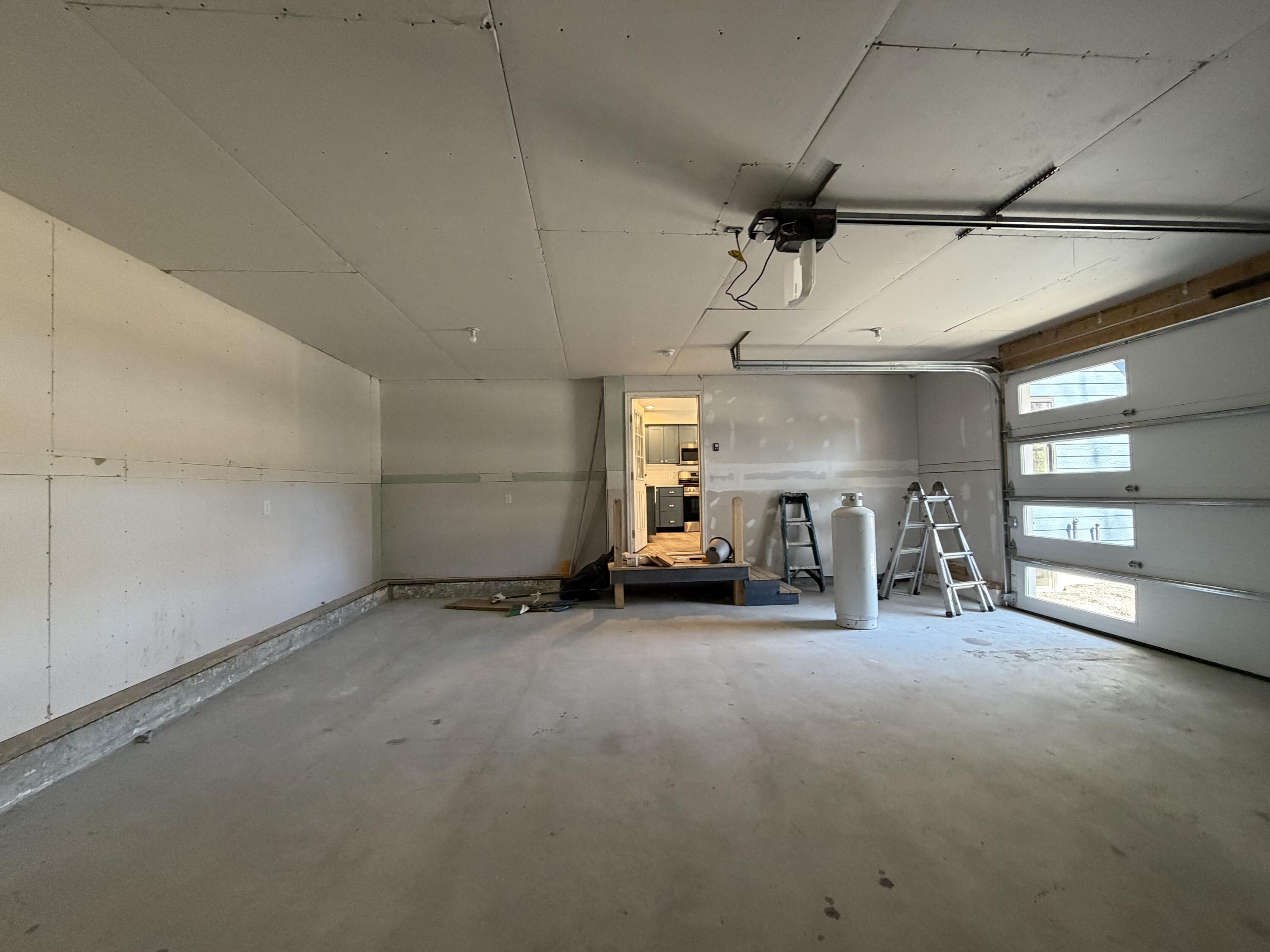 main property photo 74