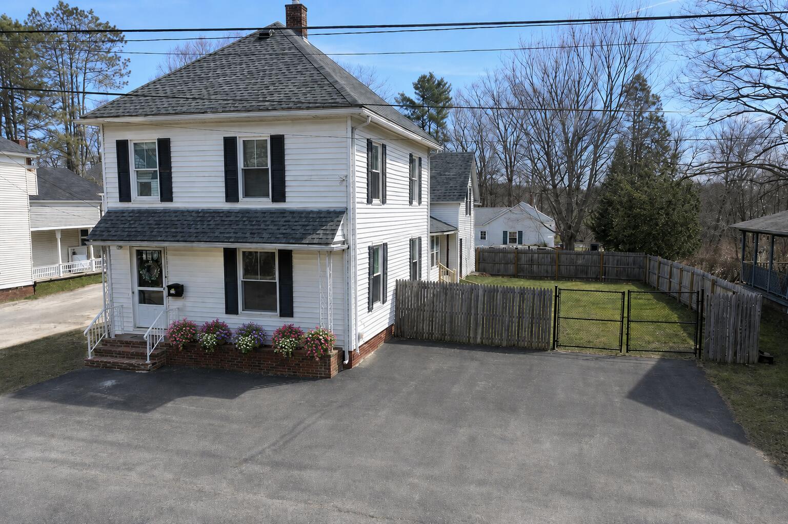 main property photo 38