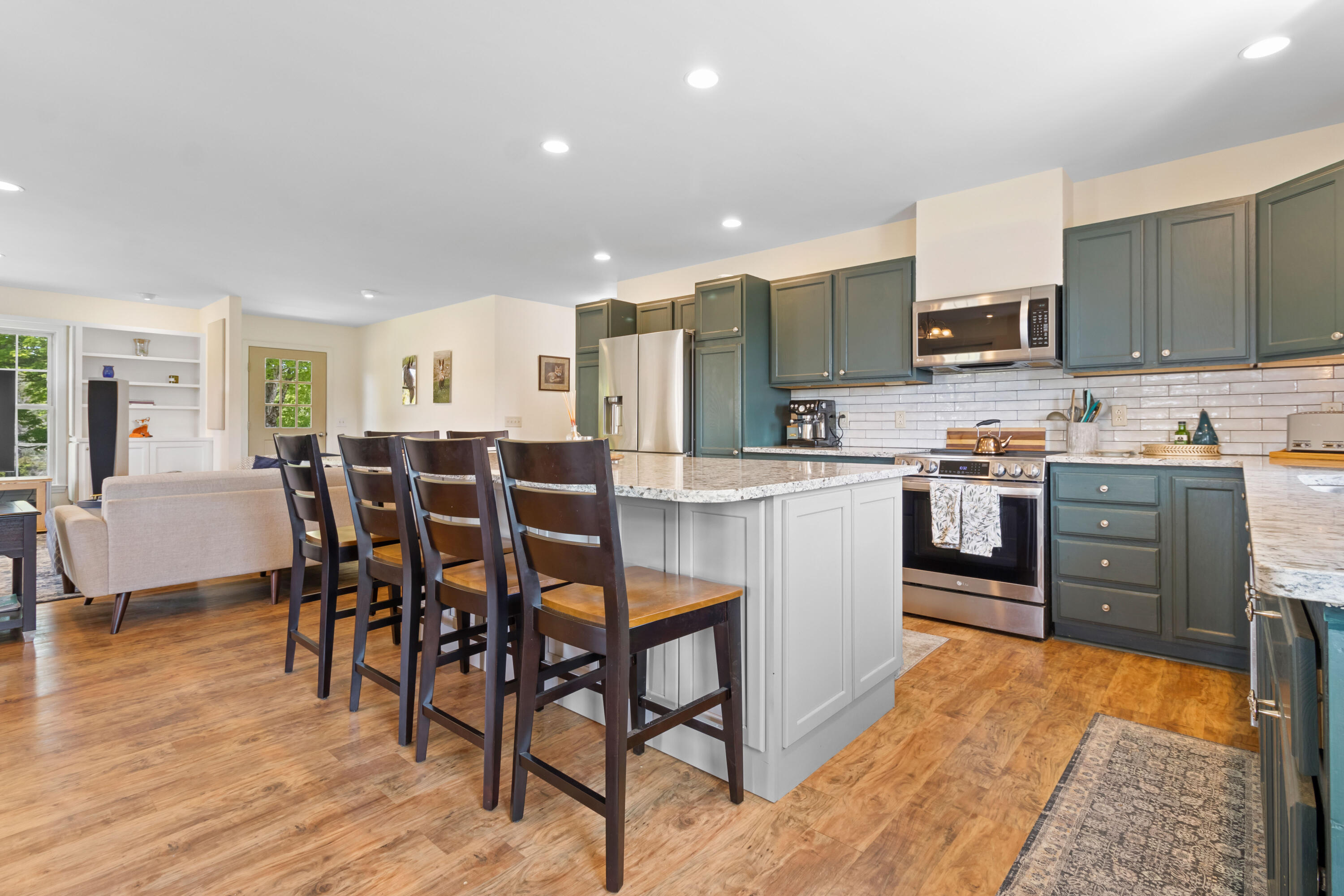 main property photo 19