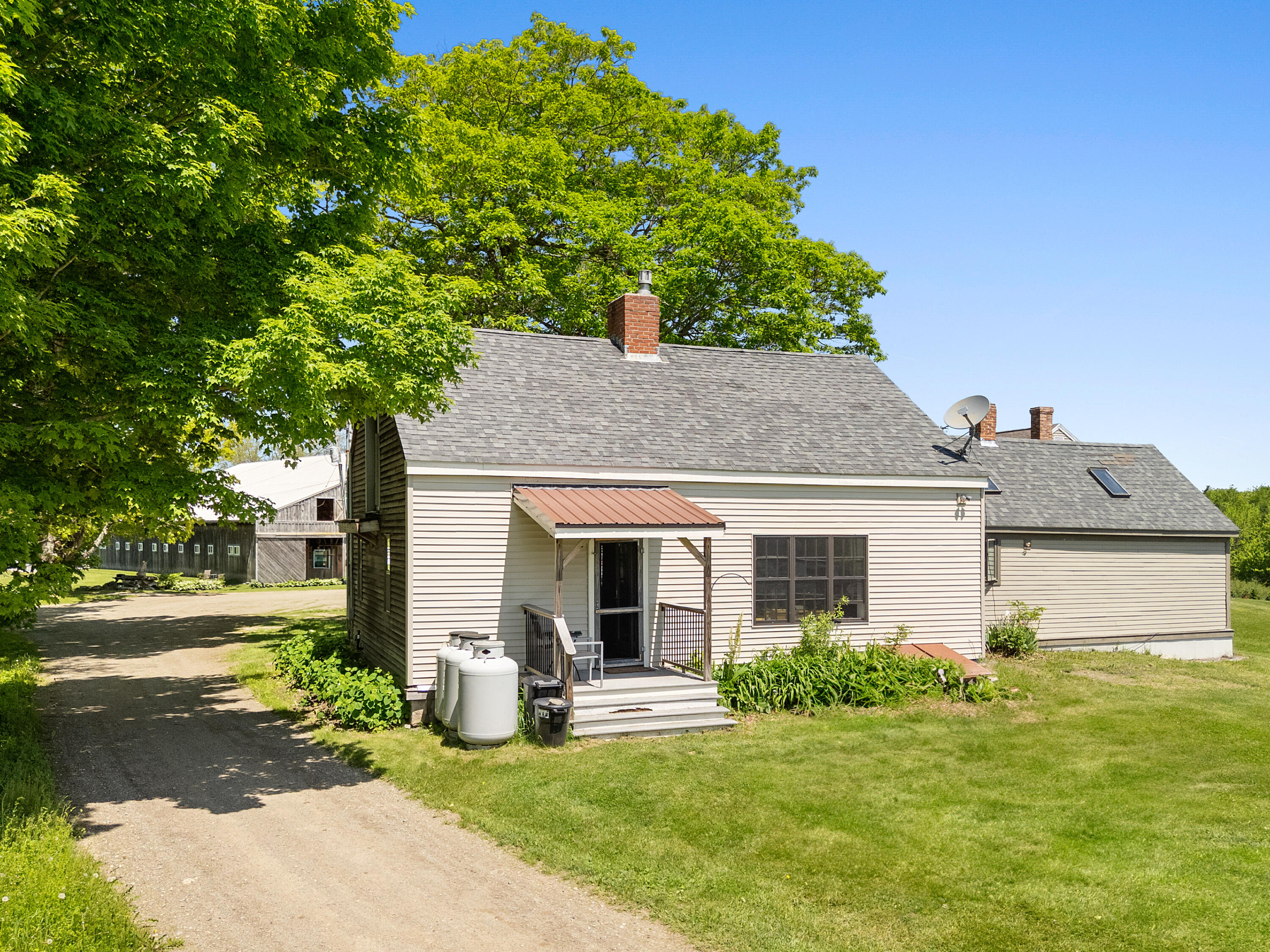 main property photo 56