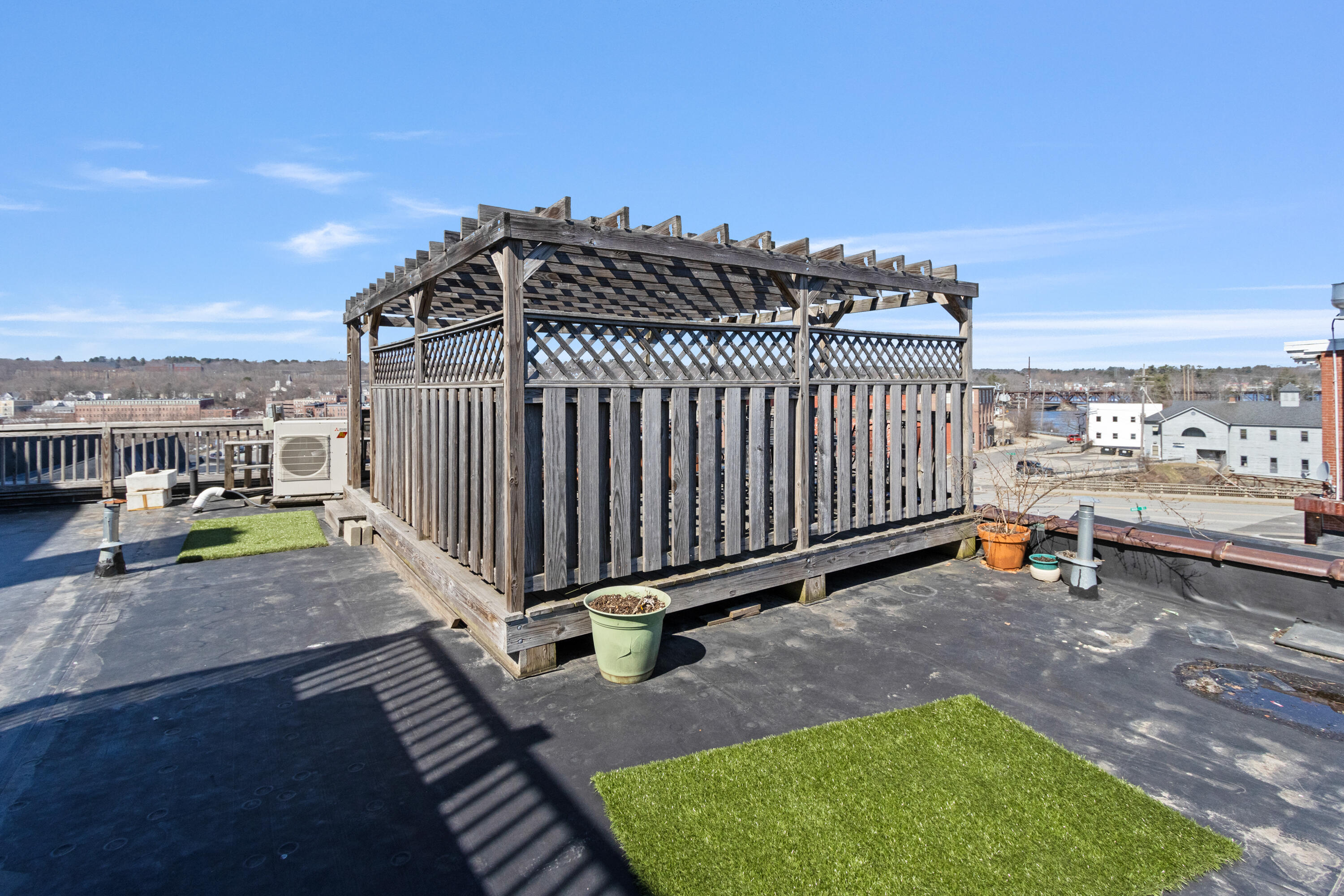 main property photo 50