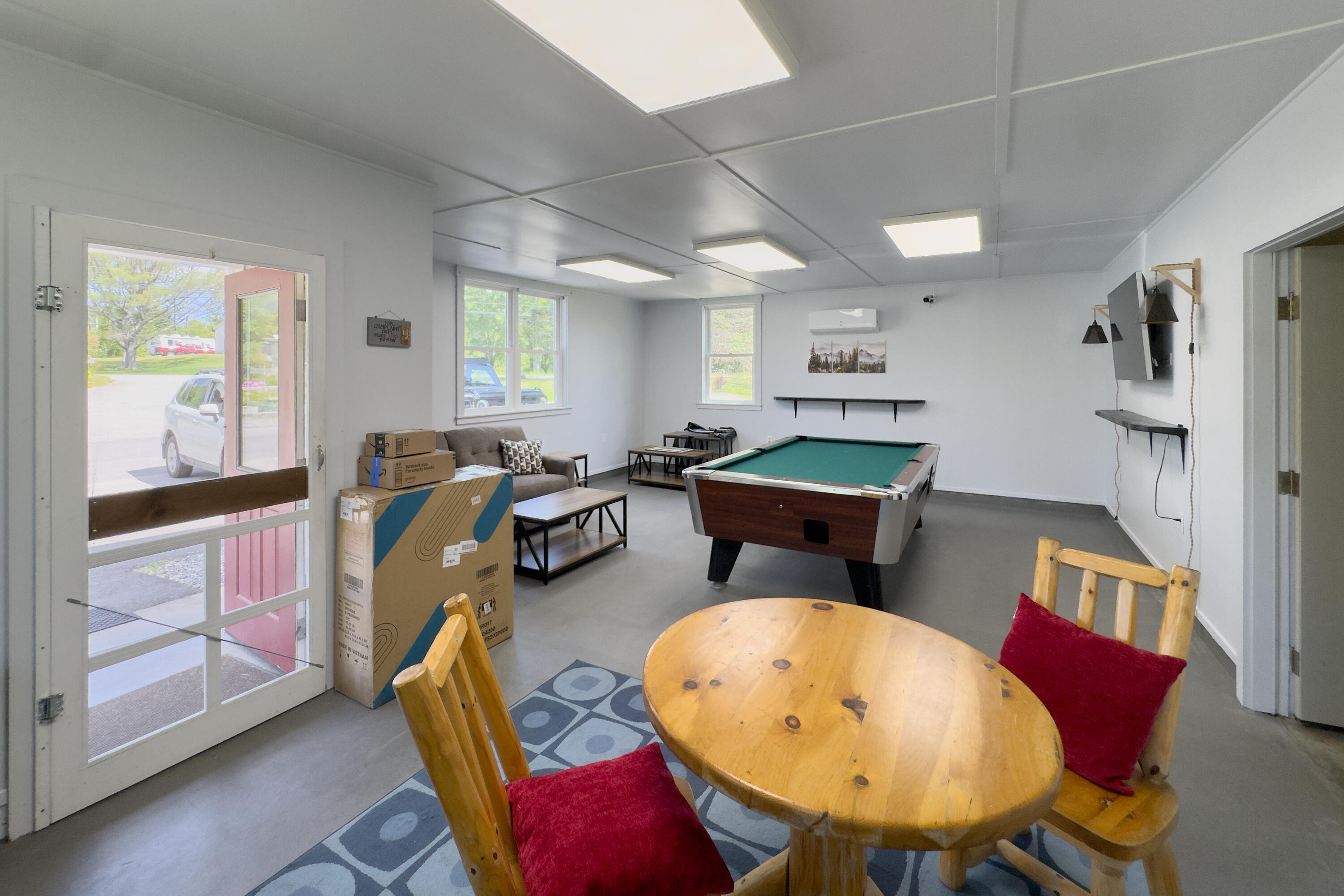 main property photo 12