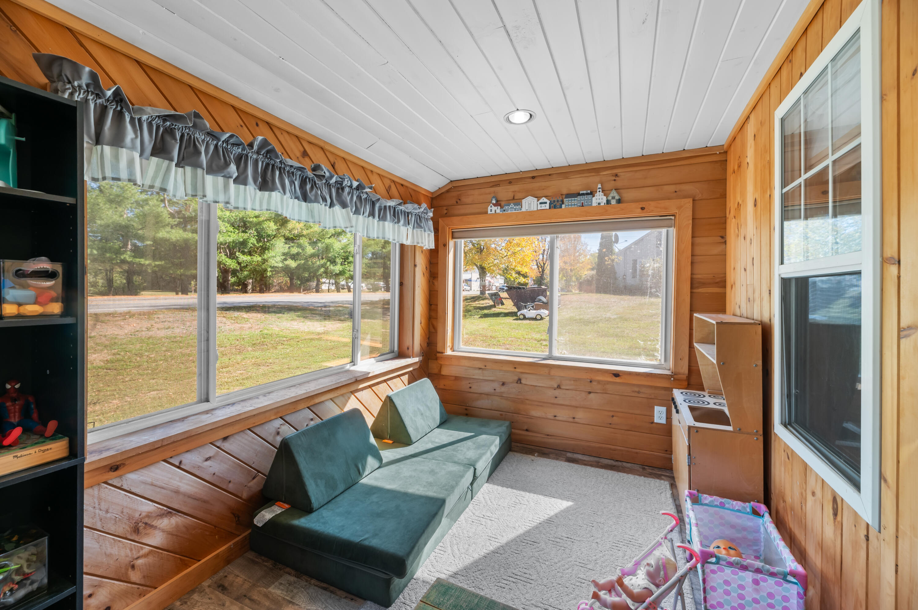 main property photo 20