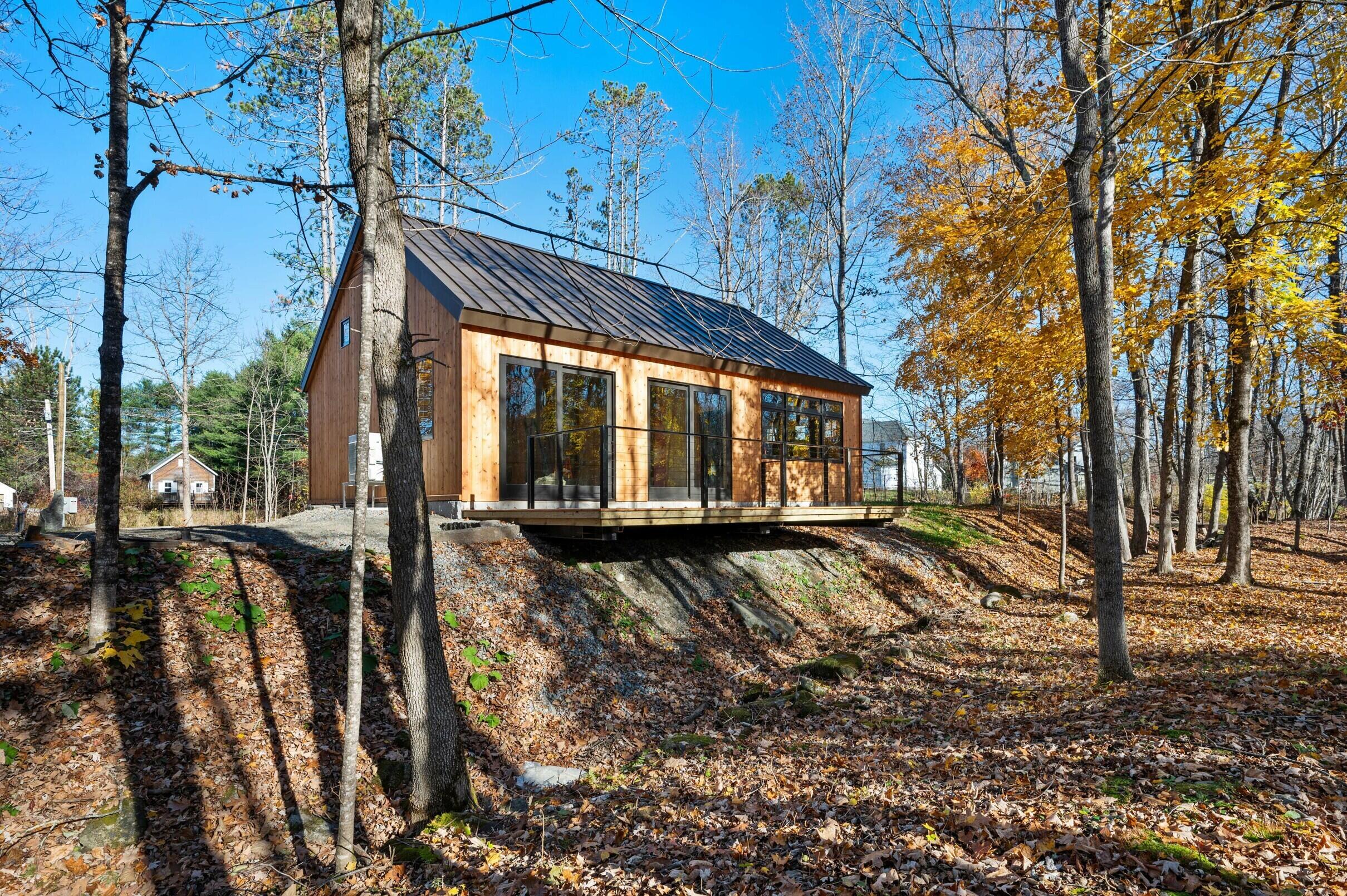 main property photo 37