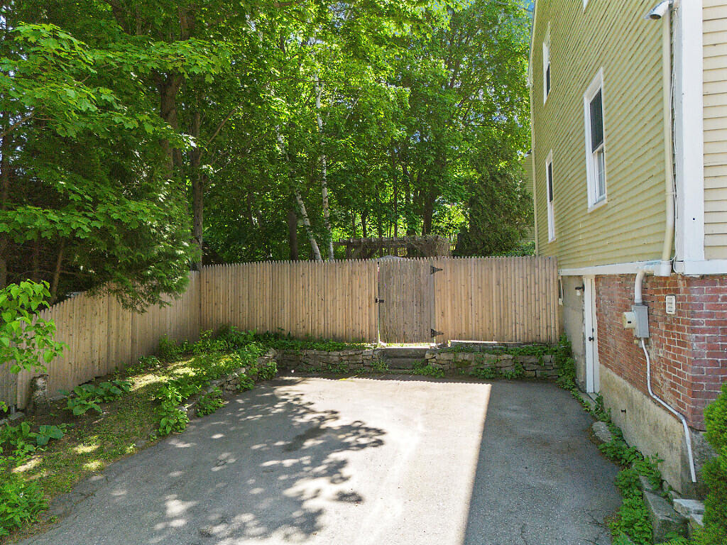 main property photo 84