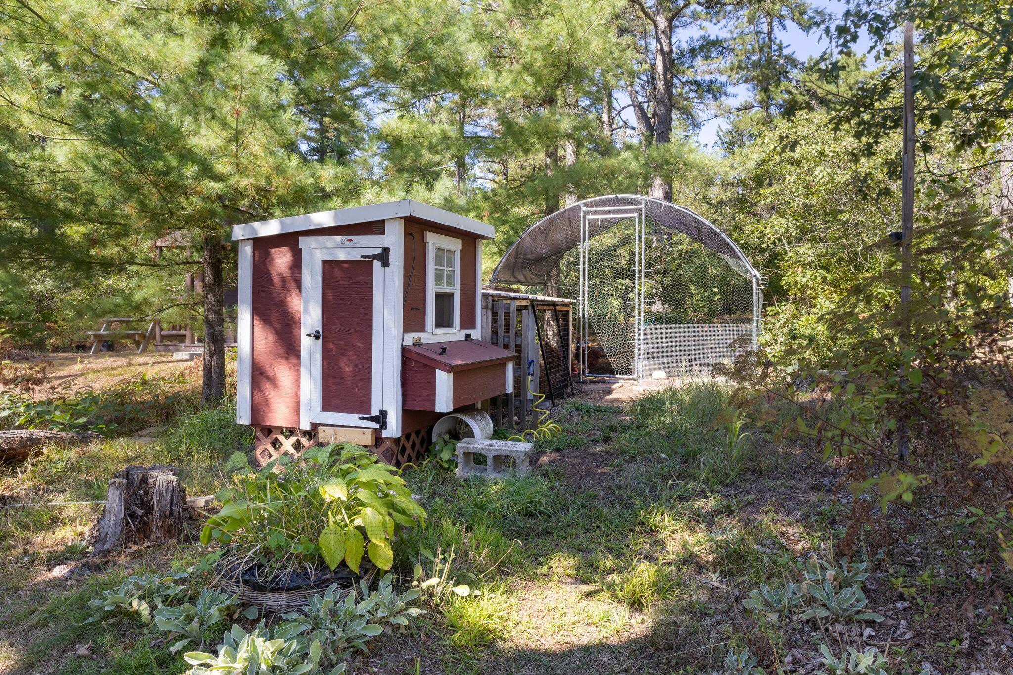 main property photo 41