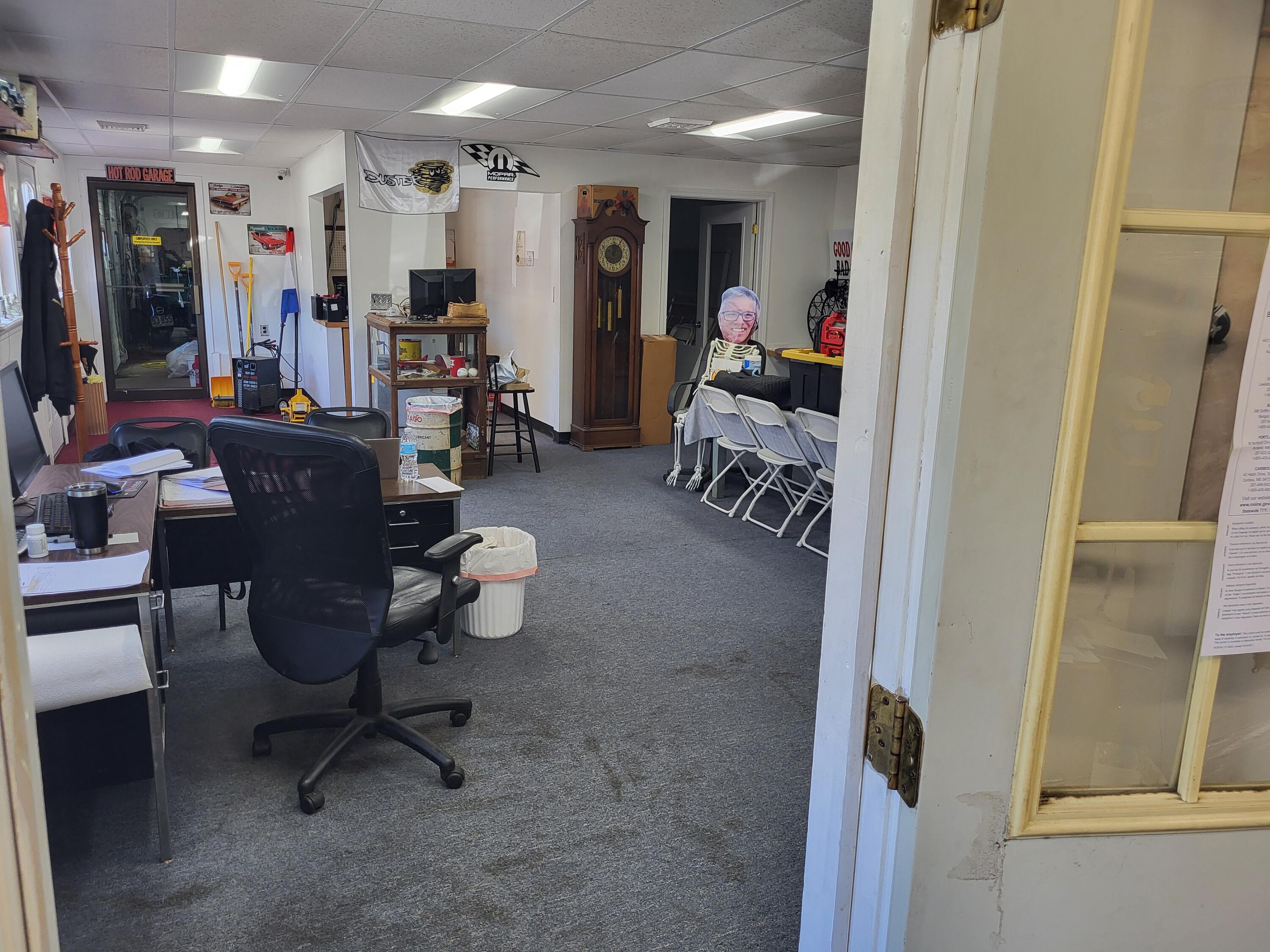 main property photo 13