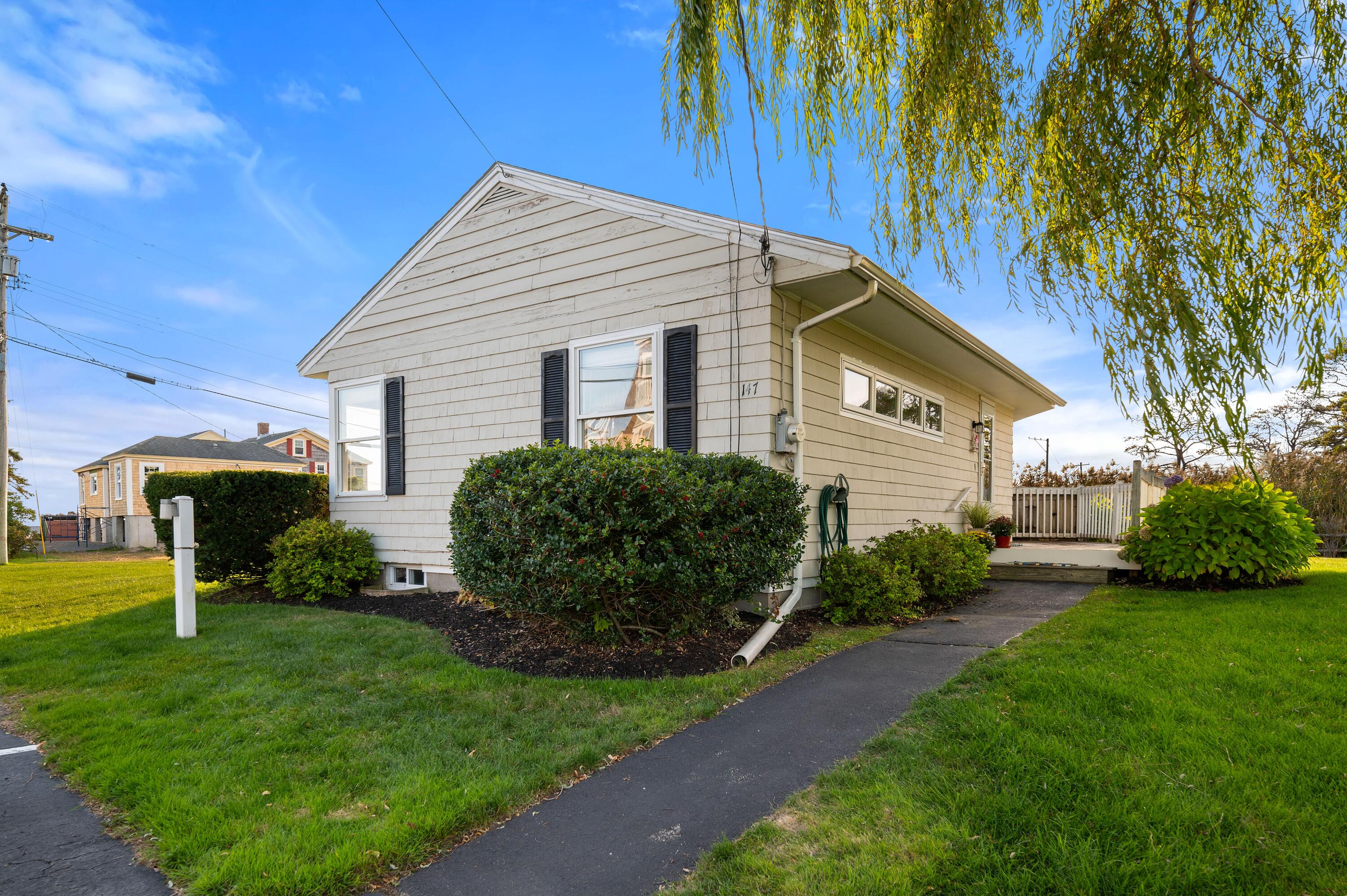 main property photo 30