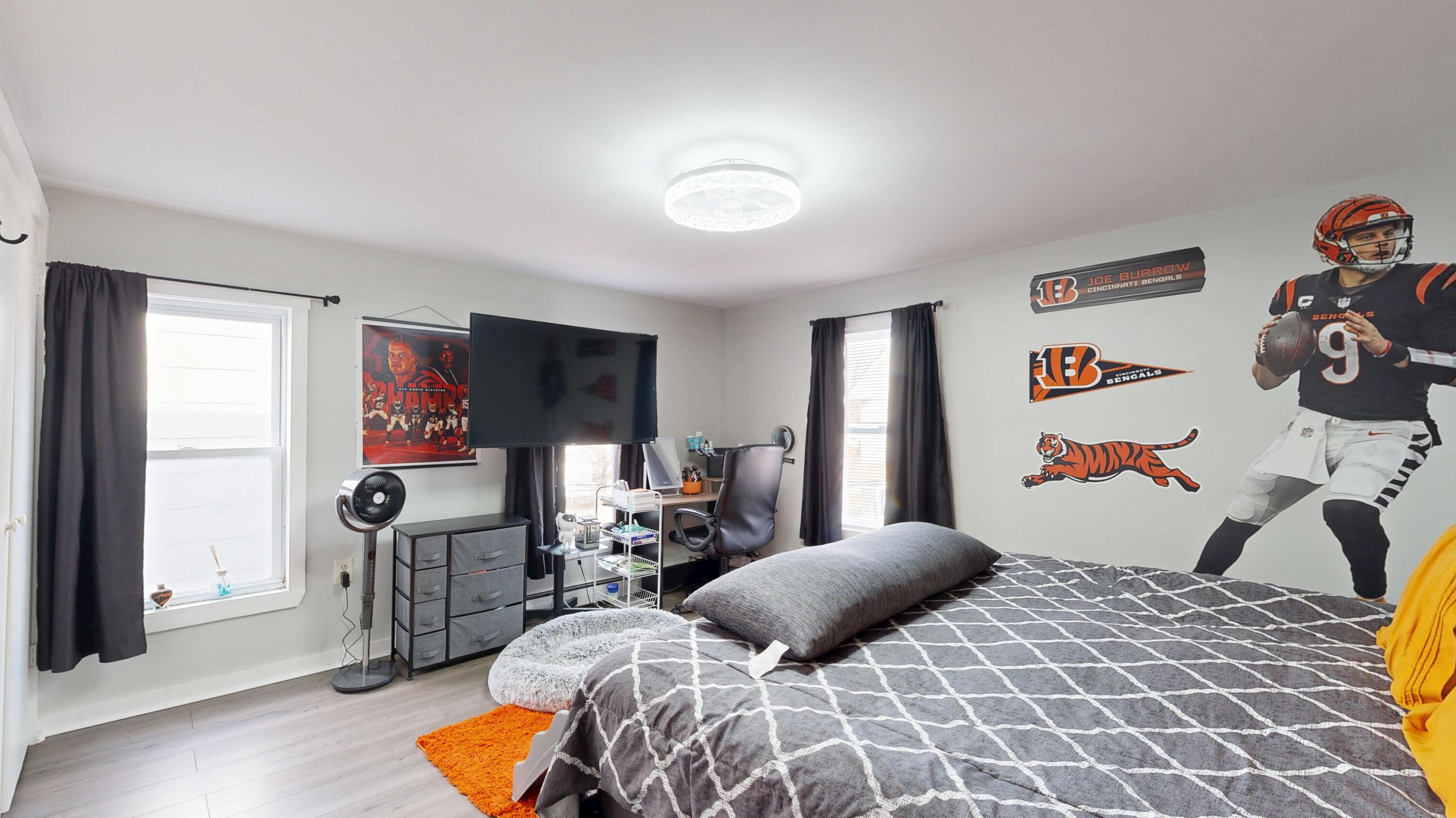 main property photo 24