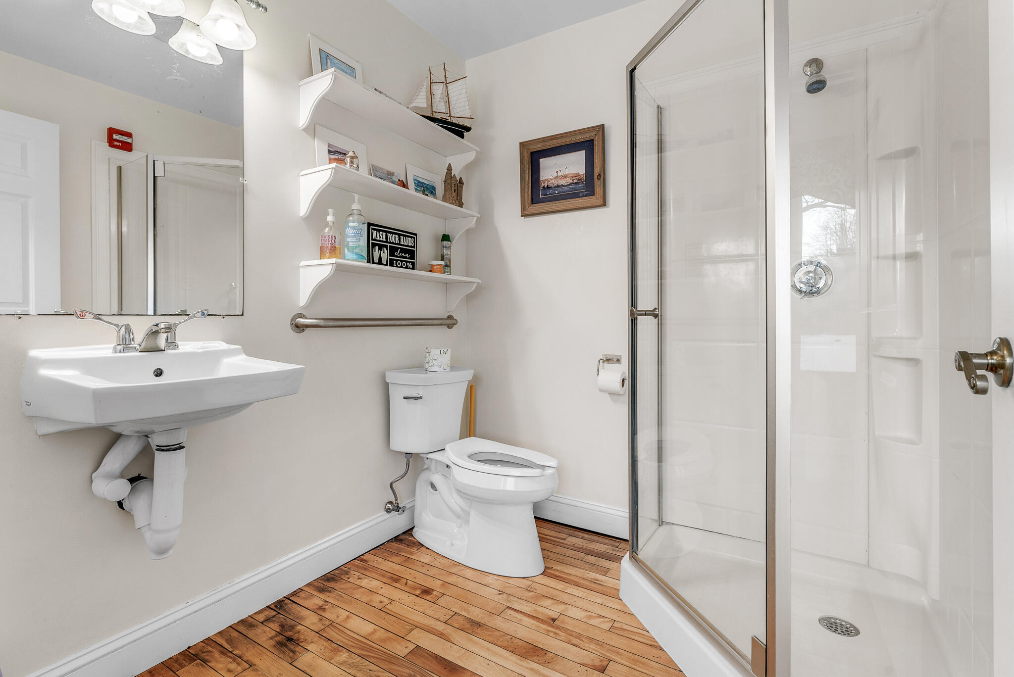 main property photo 27