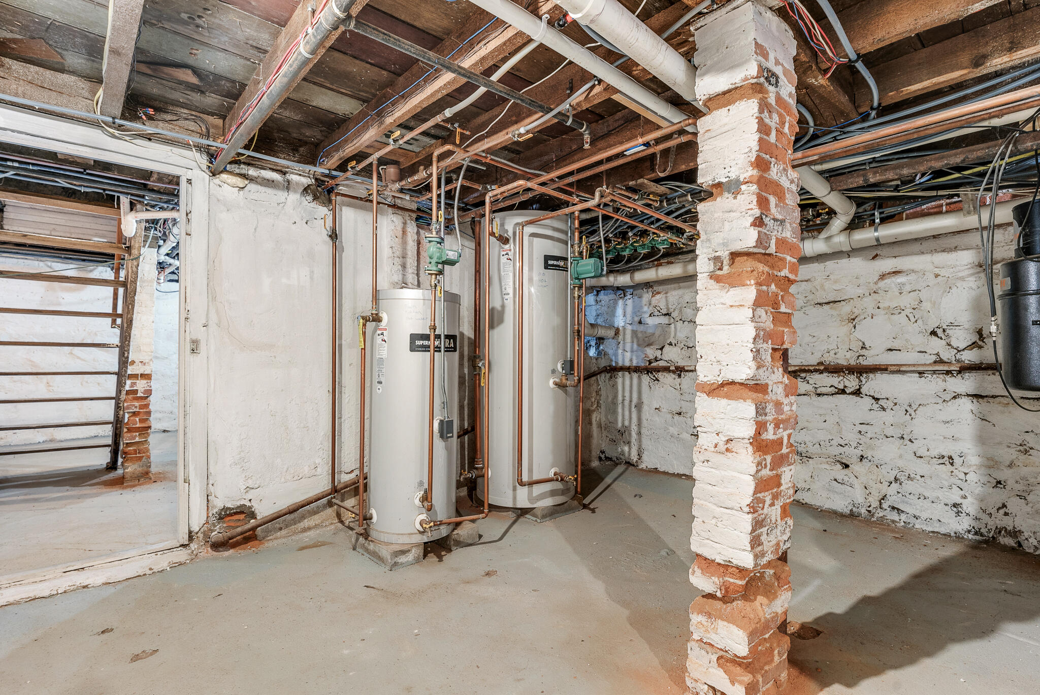 main property photo 58