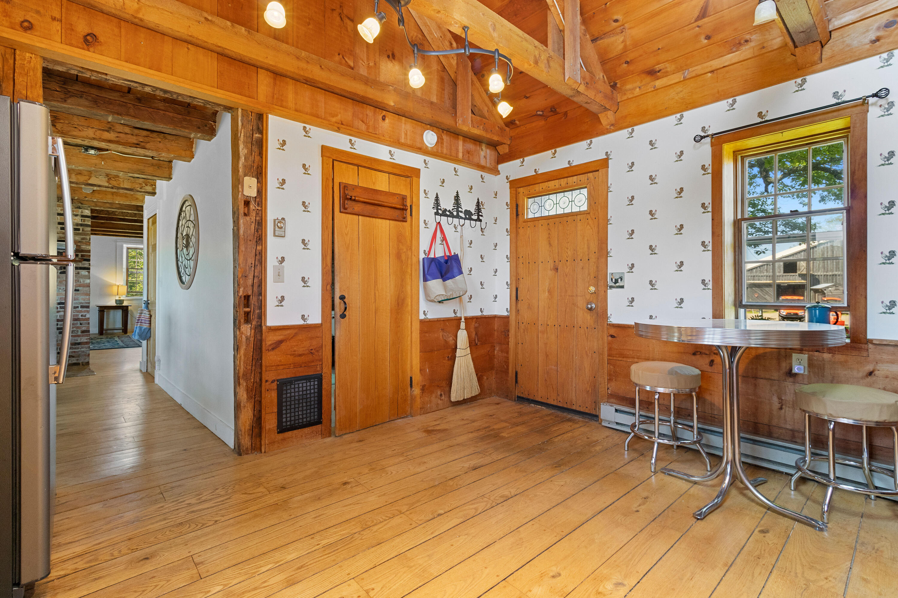 main property photo 36