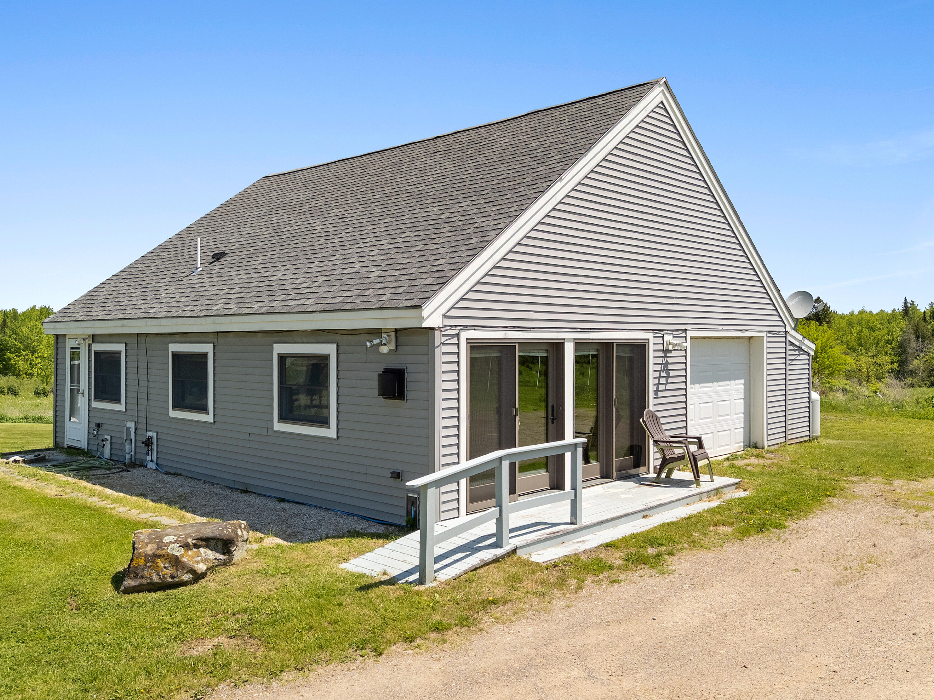 main property photo 44