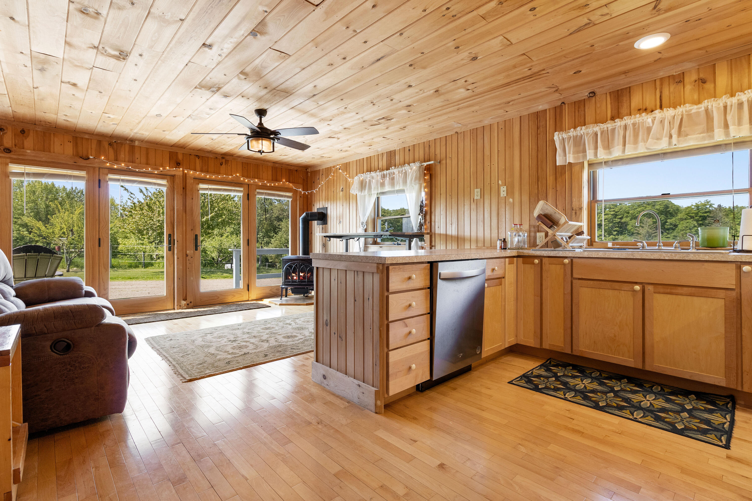 main property photo 48