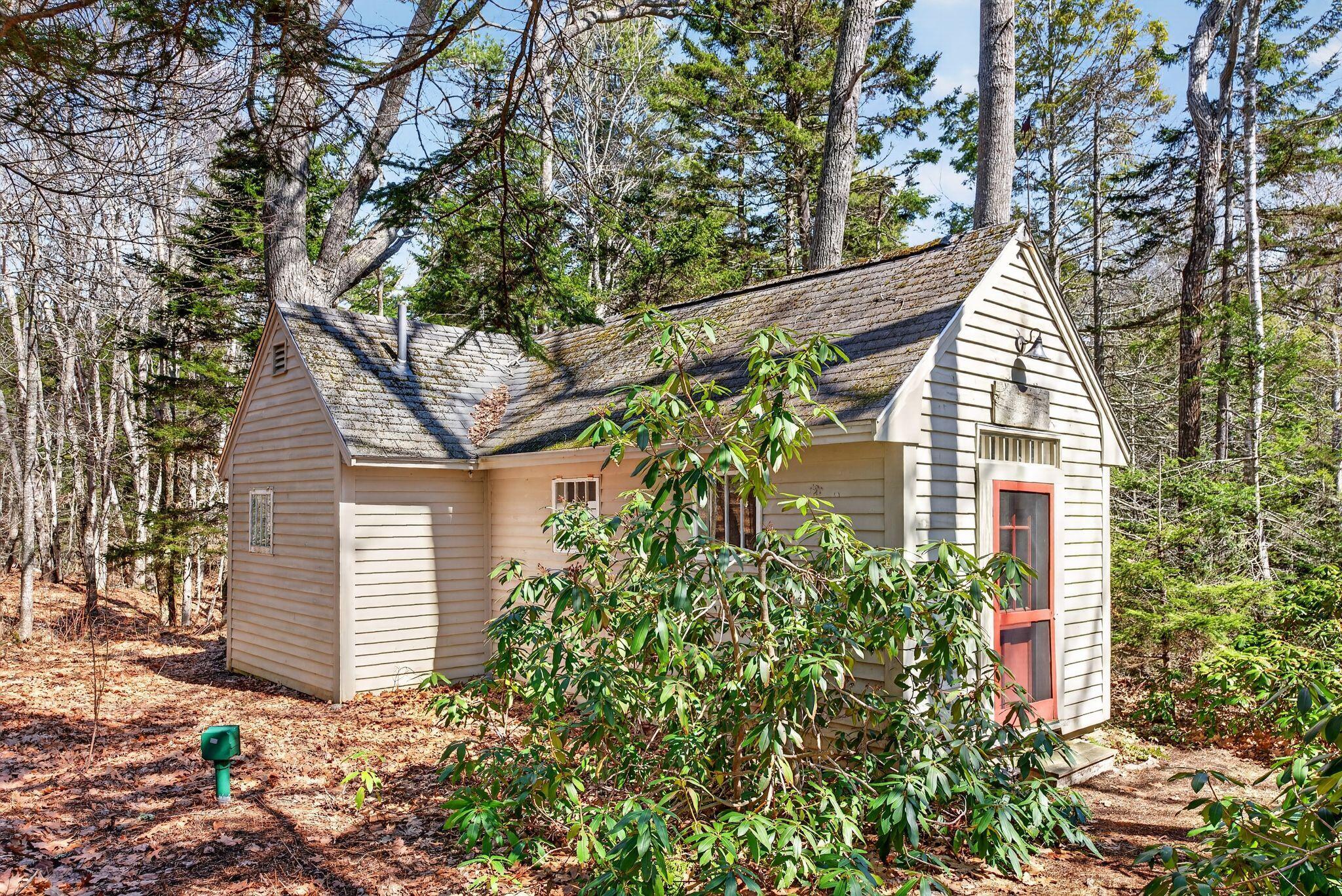 main property photo 34