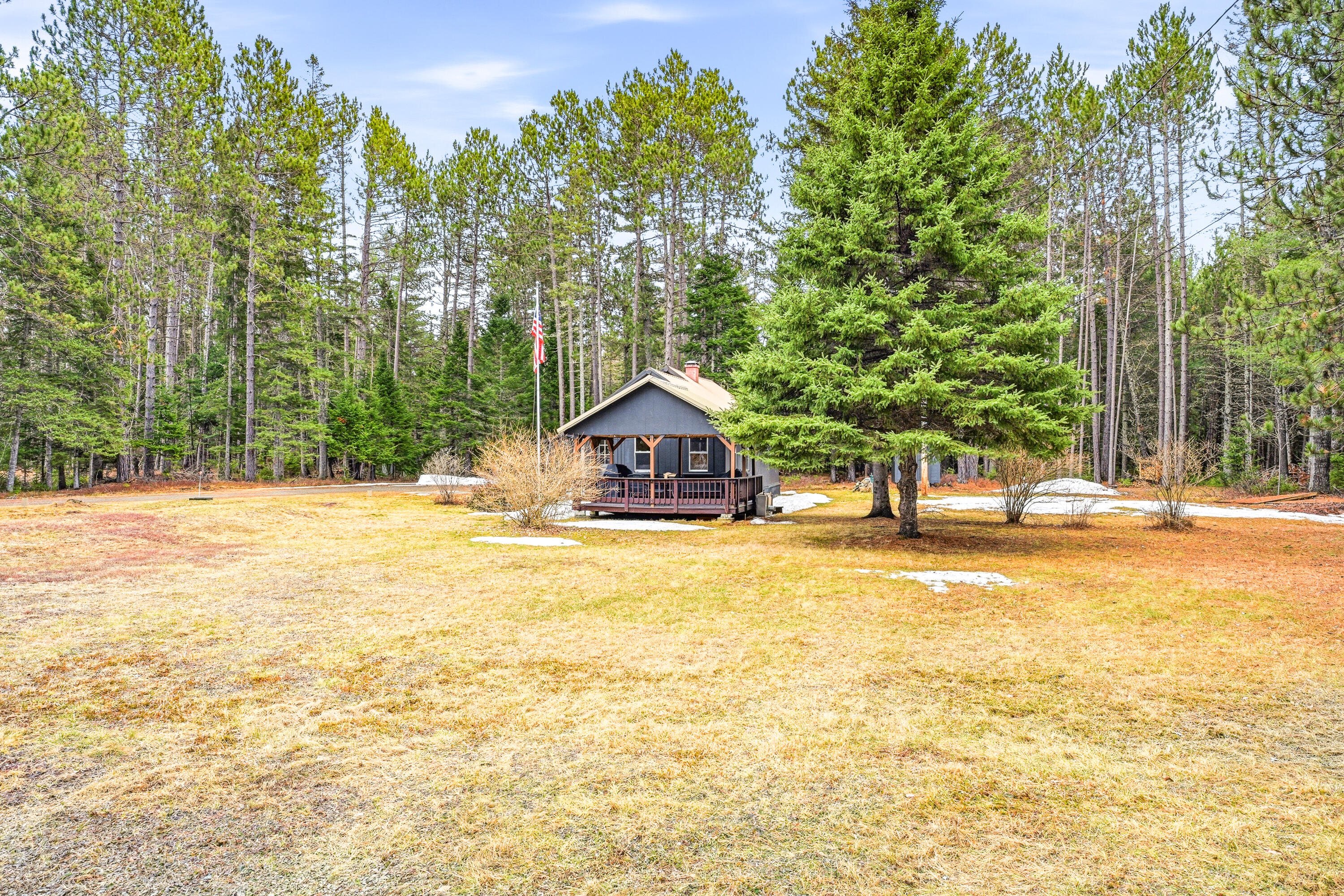 main property photo 33